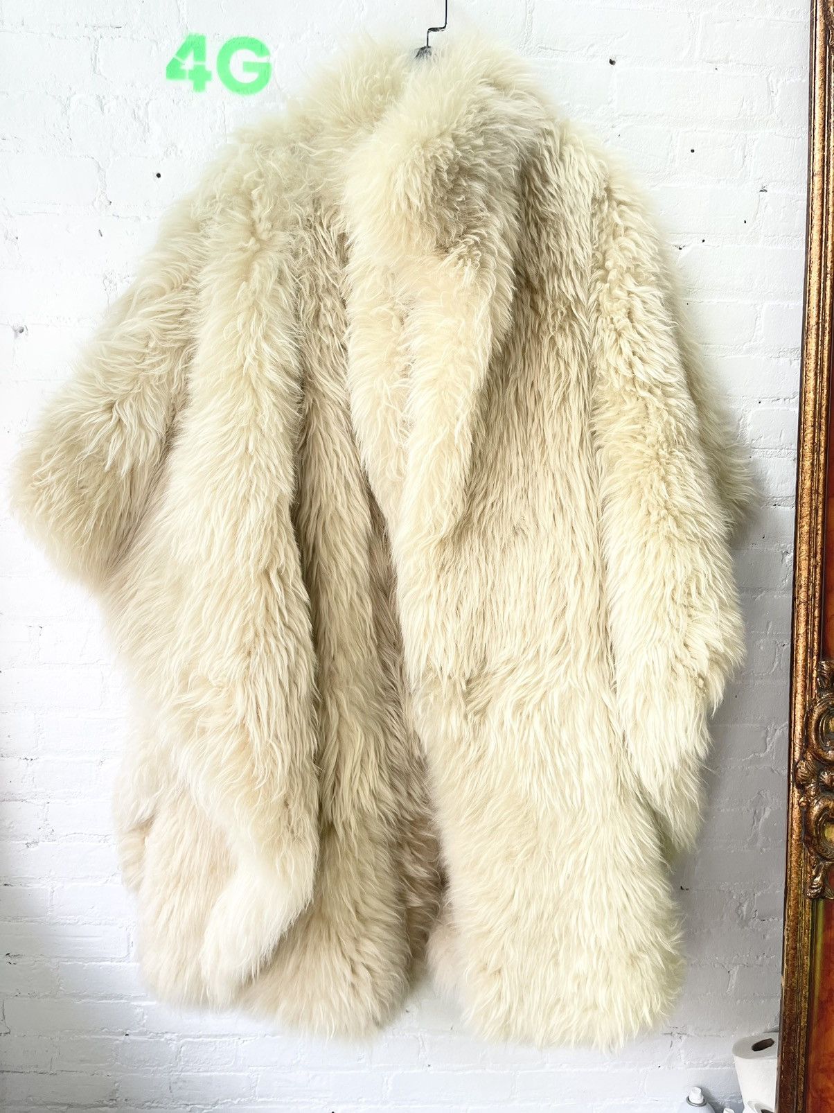 Celine × Hedi Slimane CELINE 1/1 NEW RUNWAY SHEARLING FUR JACKET ONESIZE 4Gseller Size L / US 10 / IT 46 - 8 Thumbnail