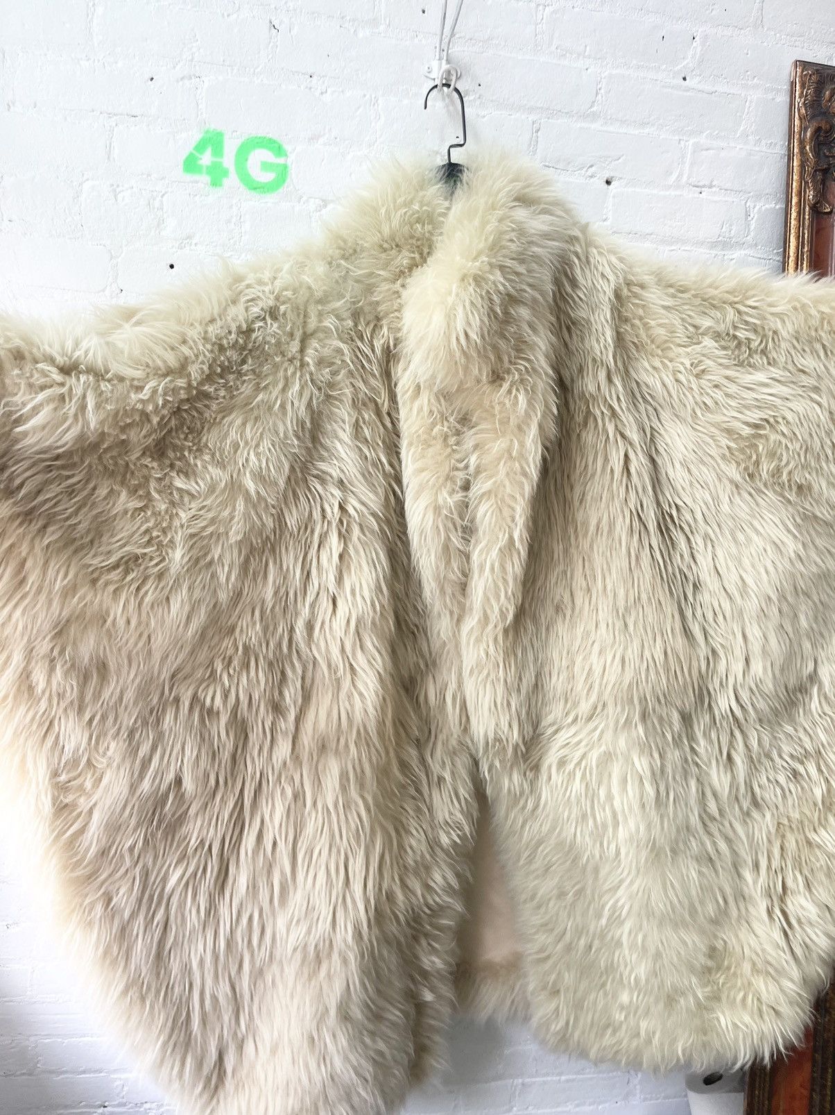 Celine × Hedi Slimane CELINE 1/1 NEW RUNWAY SHEARLING FUR JACKET ONESIZE 4Gseller Size L / US 10 / IT 46 - 9 Thumbnail