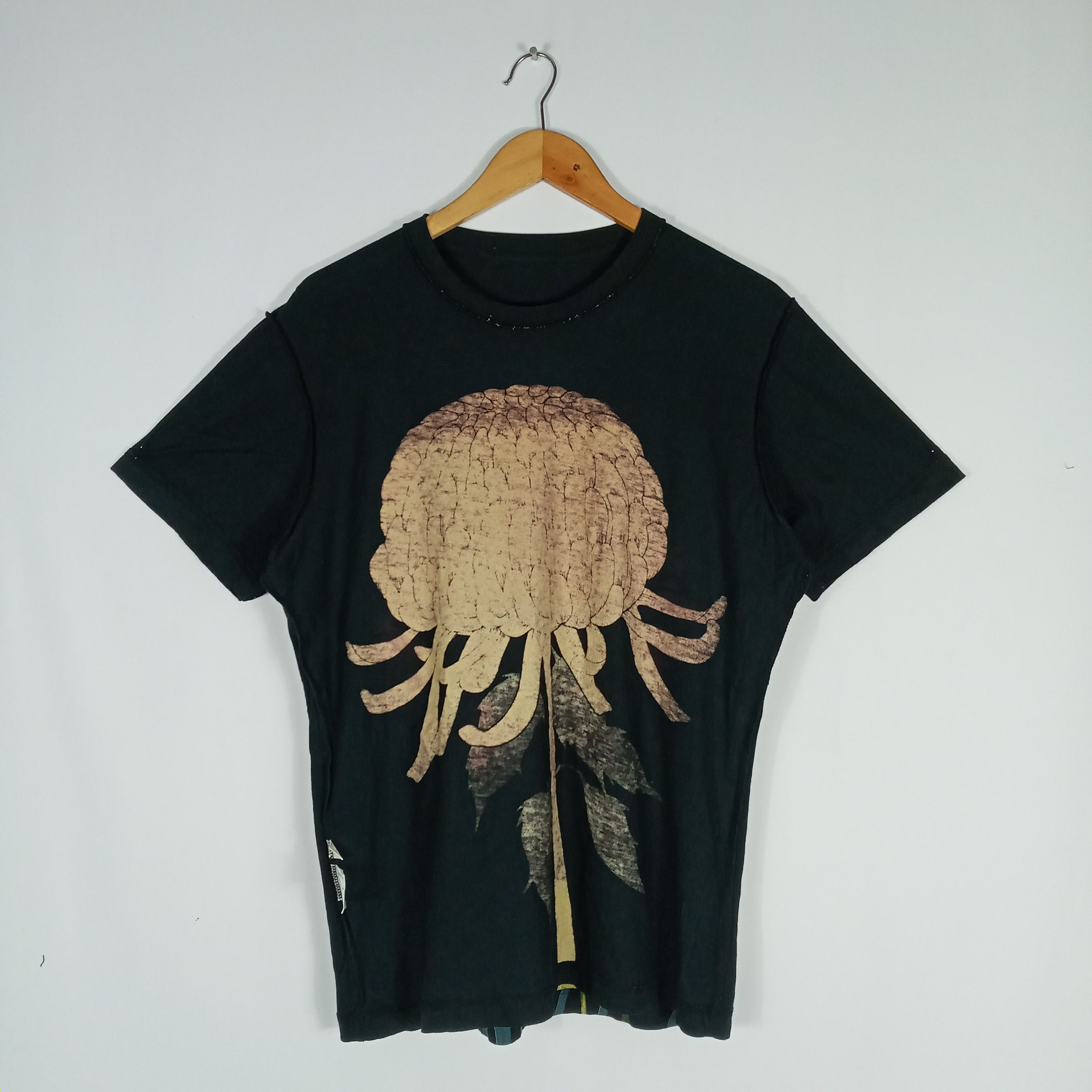 Japanese Brand × Vintage Big Print Hit Sukajan Art Of Beautiful Sunflower Tee Size US M / EU 48-50 / 2 - 5 Thumbnail