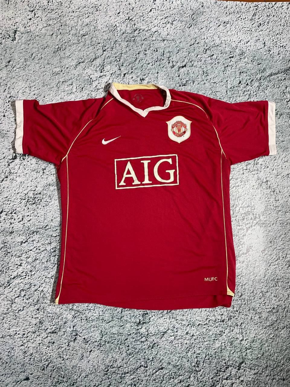 Nike × Vintage Nike X Manchester United vintage jersey Size US M / EU 48-50 / 2 - 1 Thumbnail