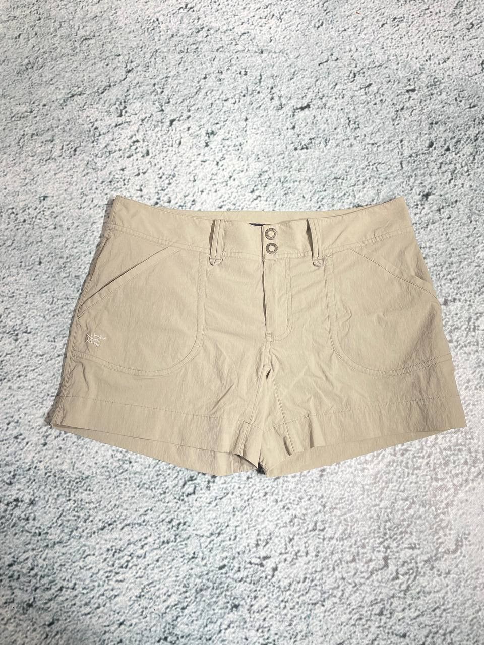 Arc'teryx Shorts arcteryx Size 28" / US 6 / IT 42 - 1 Thumbnail