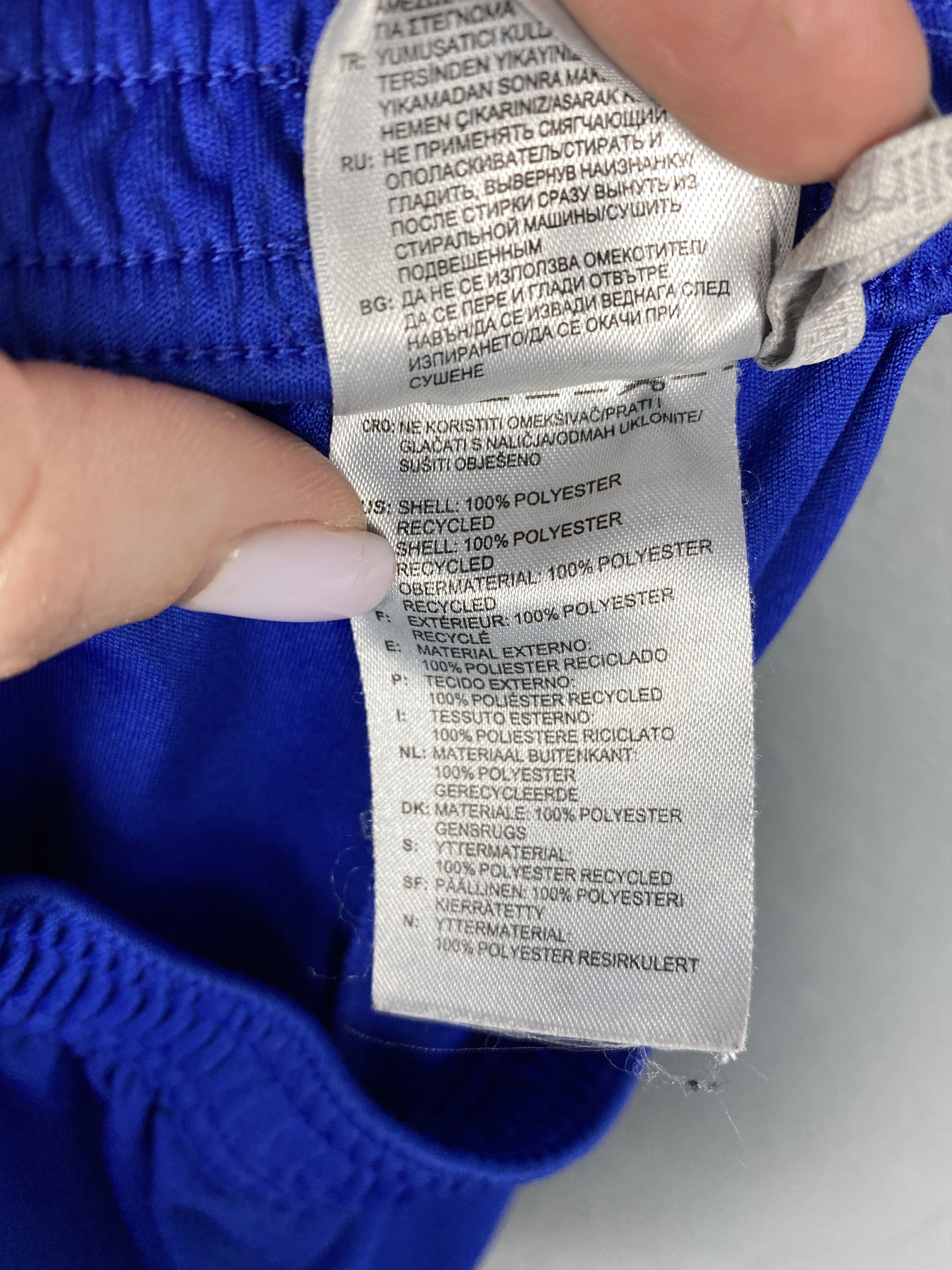 Adidas Adidas Vintage Mens Shorts Y2K Size US 30 / EU 46 - 7 Thumbnail