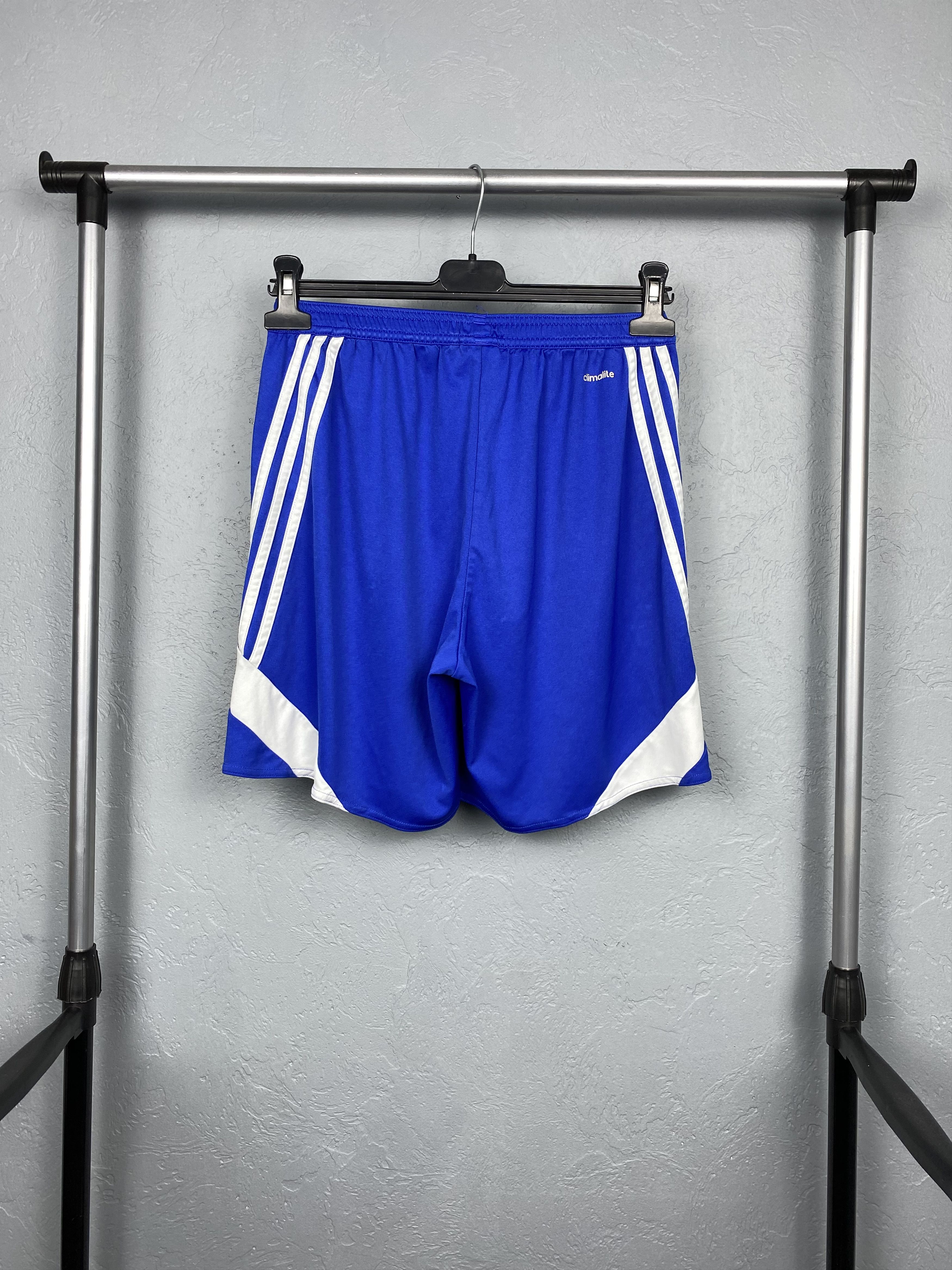 Adidas Adidas Vintage Mens Shorts Y2K Size US 30 / EU 46 - 4 Thumbnail