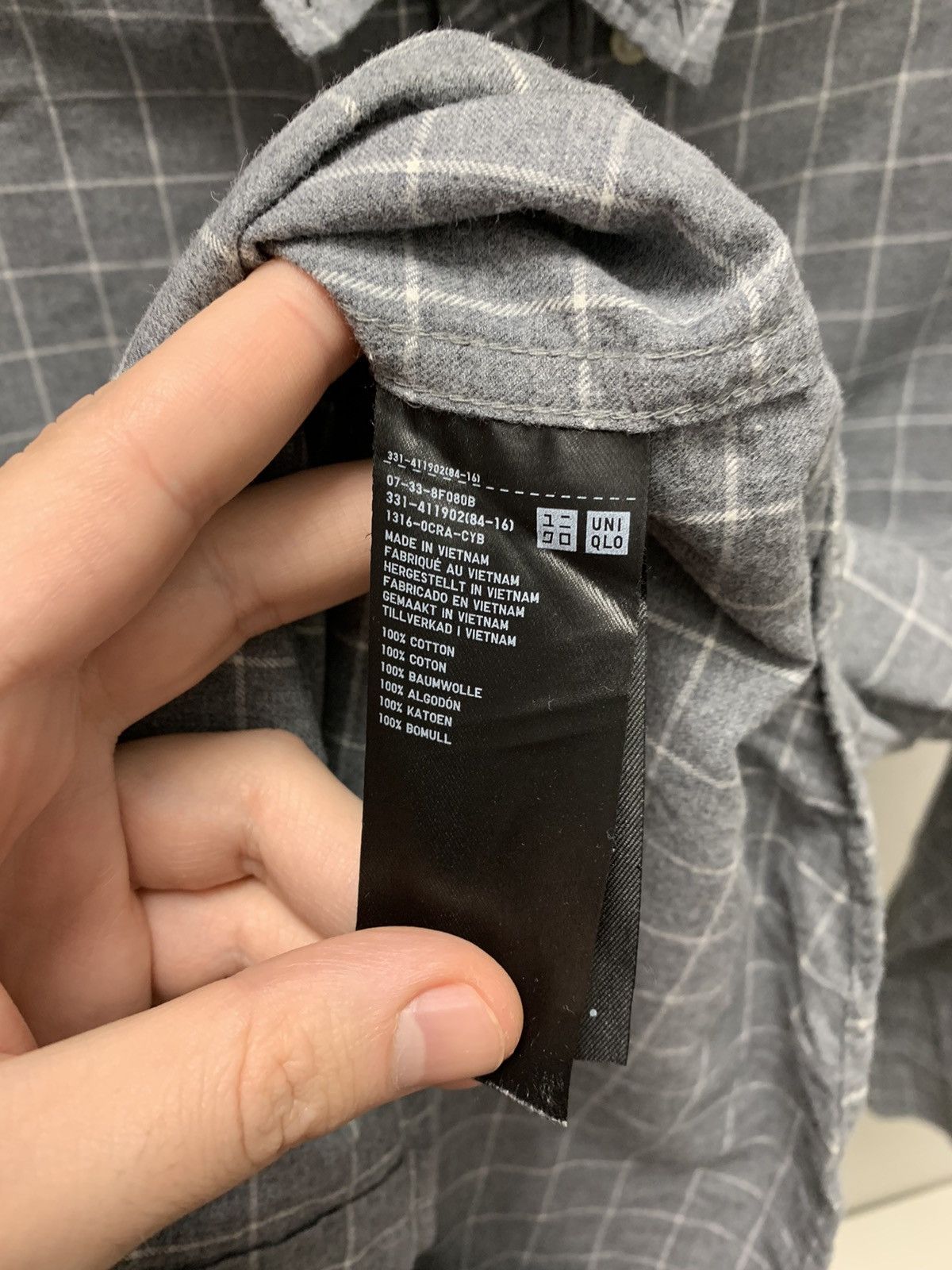 Uniqlo Uniqlo flannel shirt xl grey vintage Size US XL / EU 56 / 4 - 5 Thumbnail