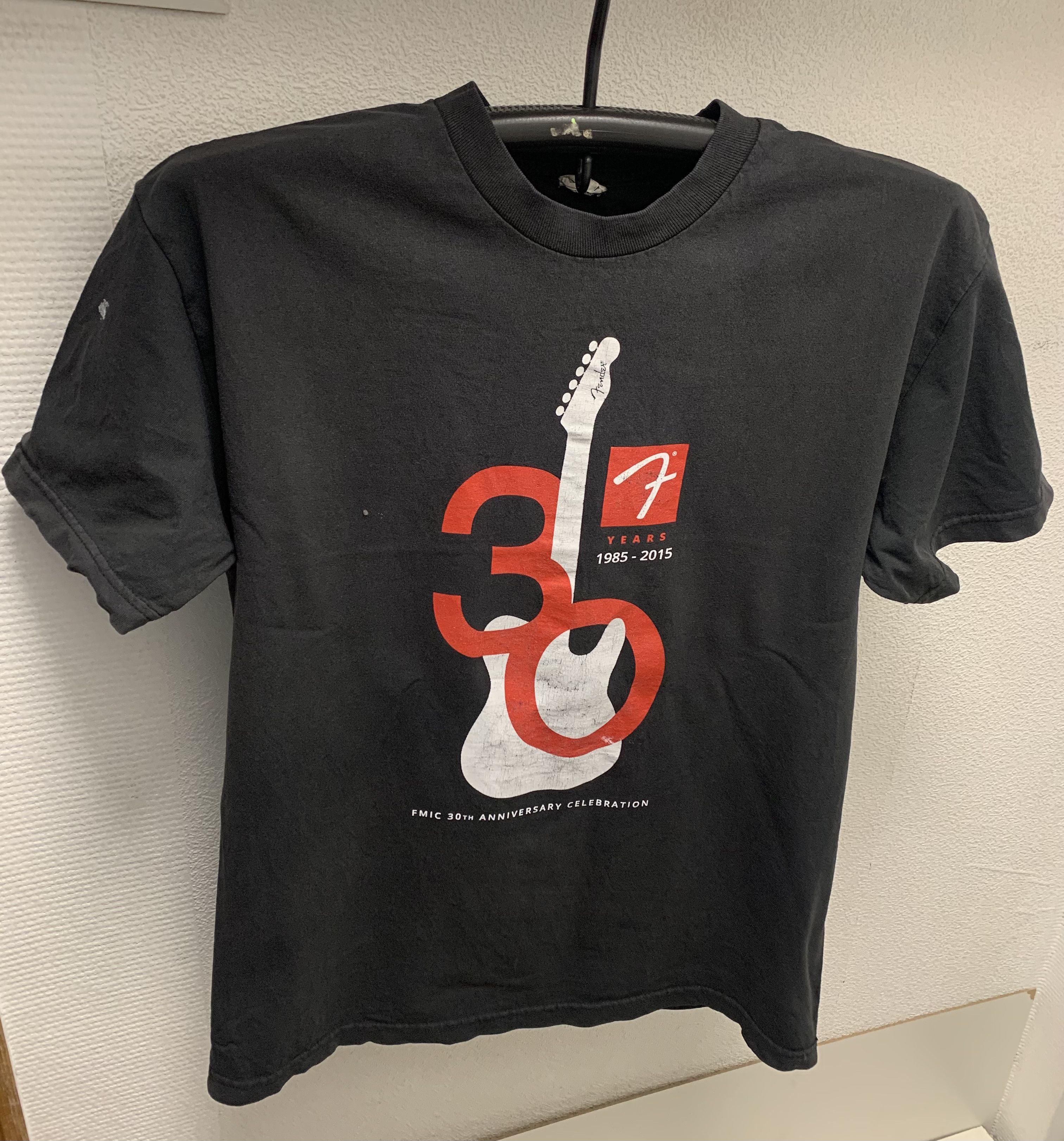 Vintage Fender vintage t-shirt 30-th anniversary 1985-2015 L Size US L / EU 52-54 / 3 - 1 Thumbnail