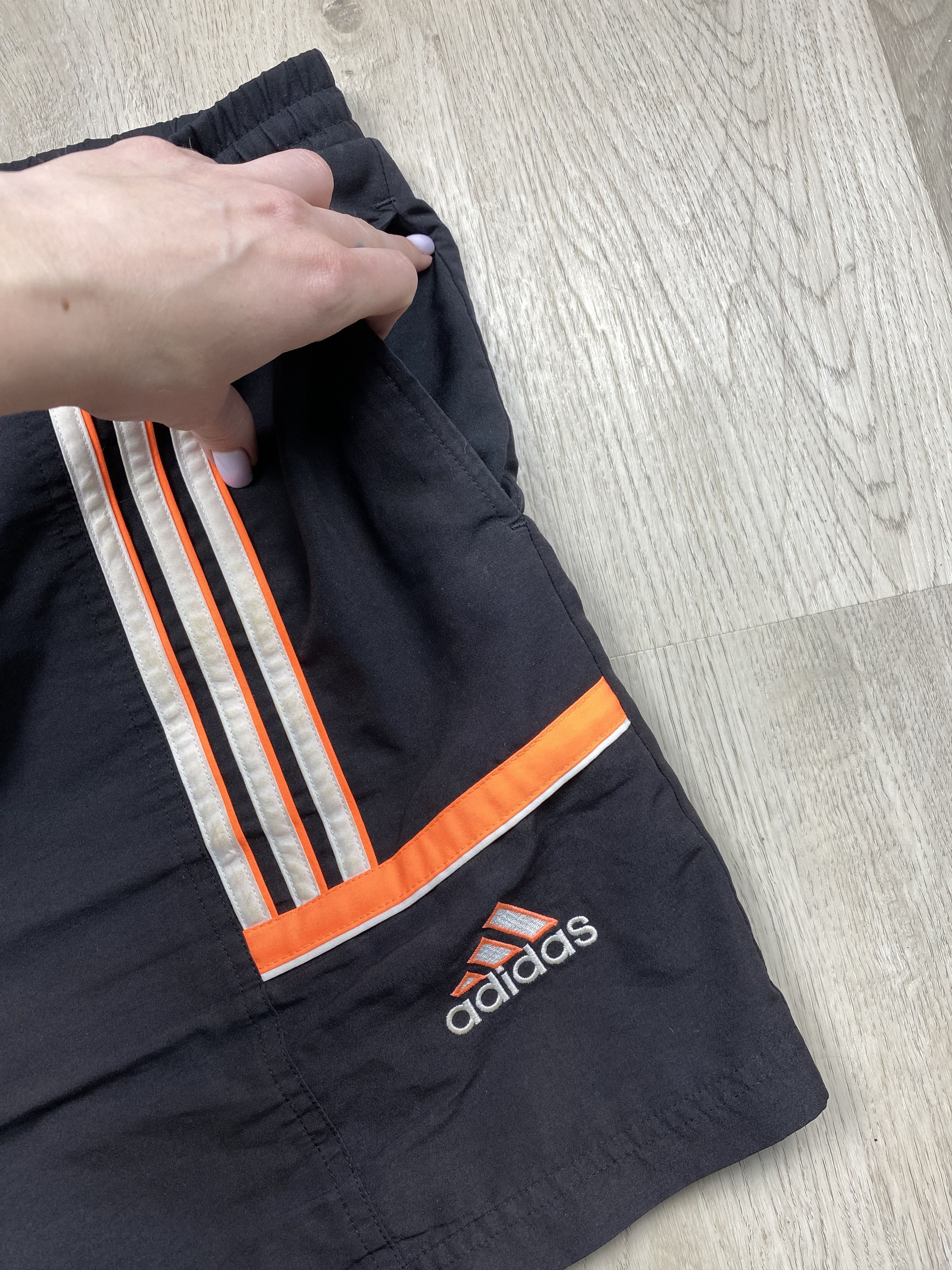 Adidas Adidas Vintage Mens Nylon Shorts Y2K Size US 36 / EU 52 - 4 Thumbnail