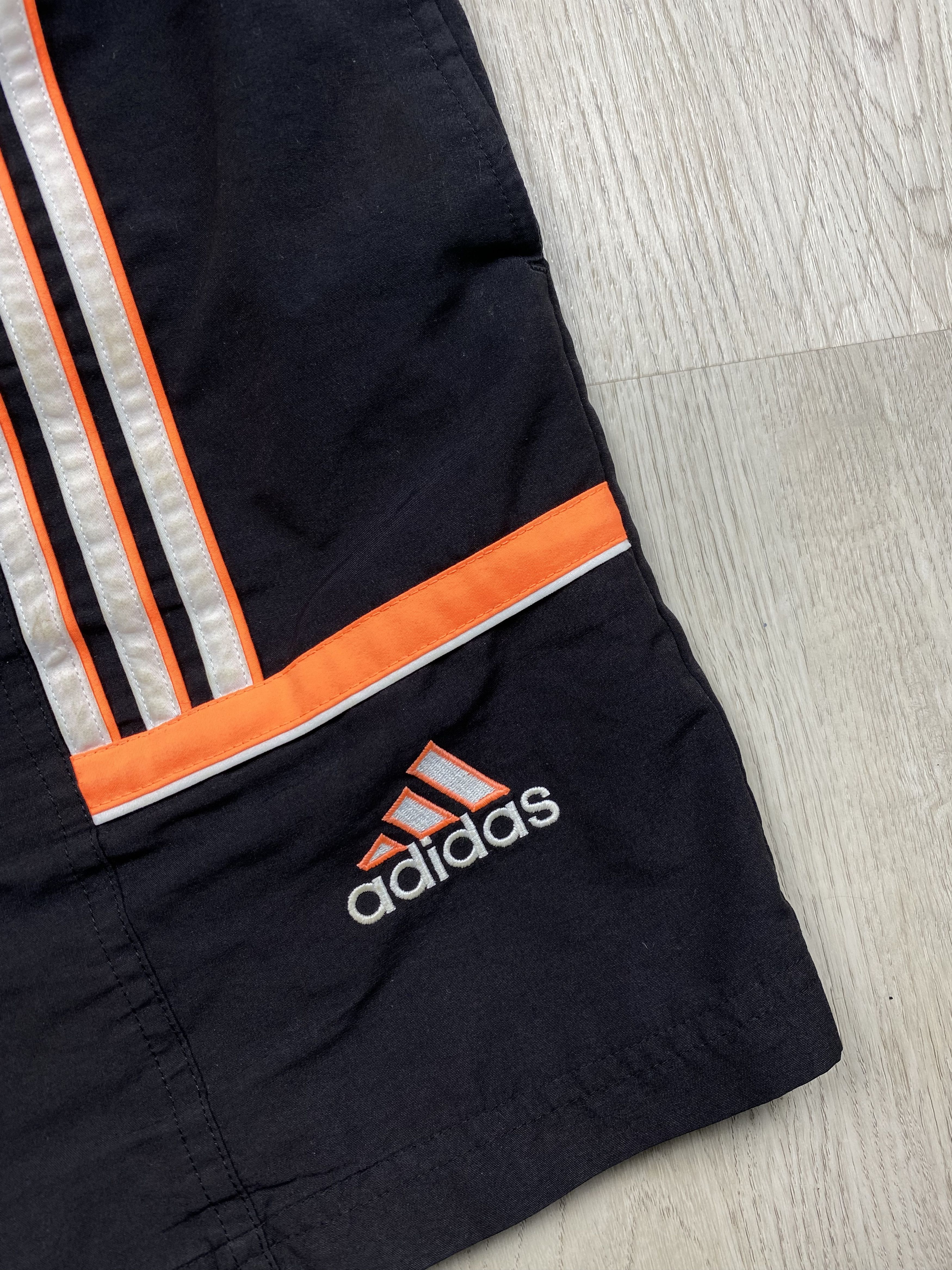 Adidas Adidas Vintage Mens Nylon Shorts Y2K Size US 36 / EU 52 - 3 Thumbnail