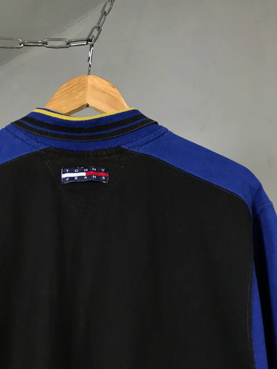 Tommy Hilfiger Tommy Hilfiger vintage luxury streetwear polo tee Size US XL / EU 56 / 4 - 8 Thumbnail