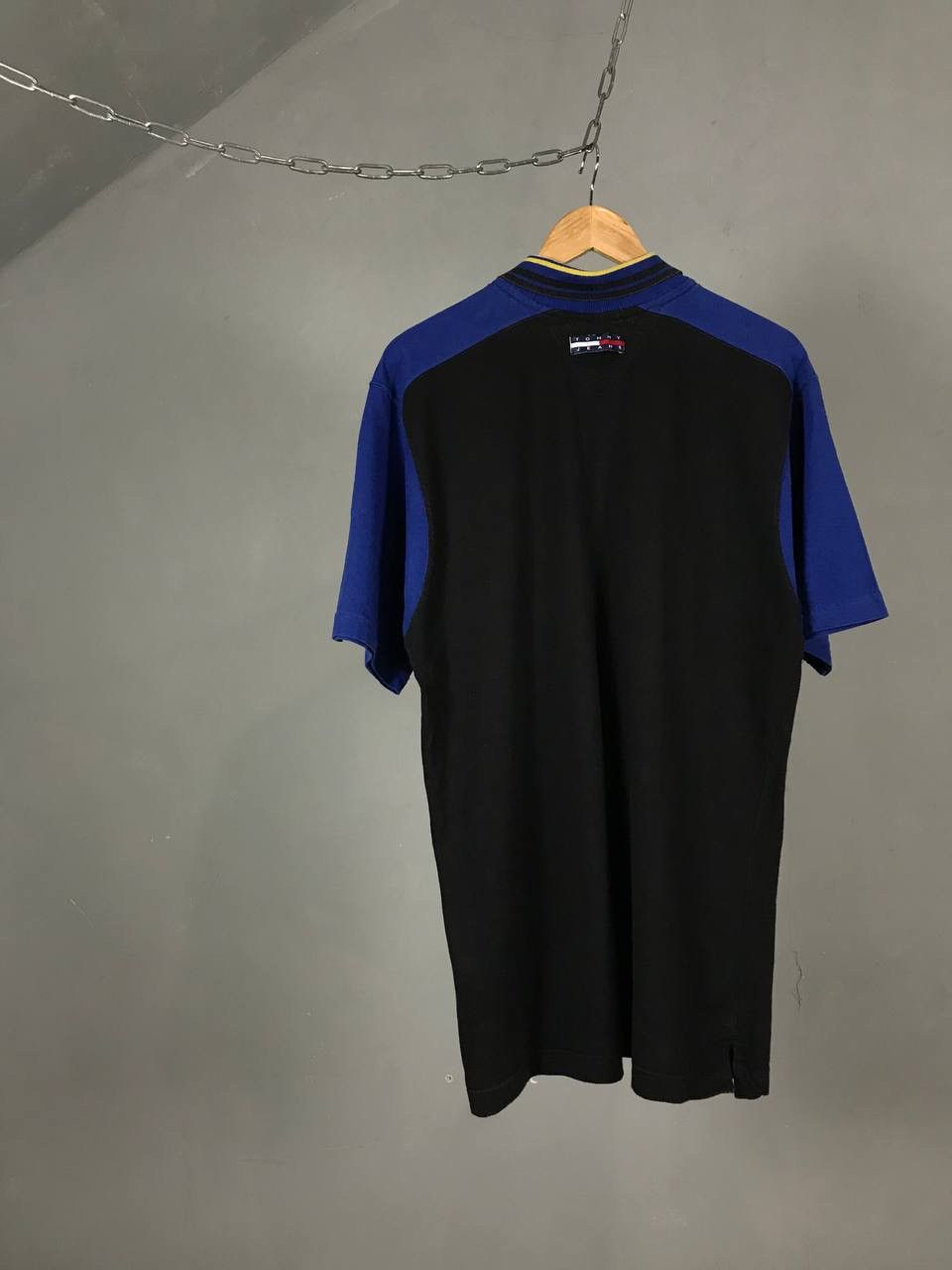 Tommy Hilfiger Tommy Hilfiger vintage luxury streetwear polo tee Size US XL / EU 56 / 4 - 7 Thumbnail
