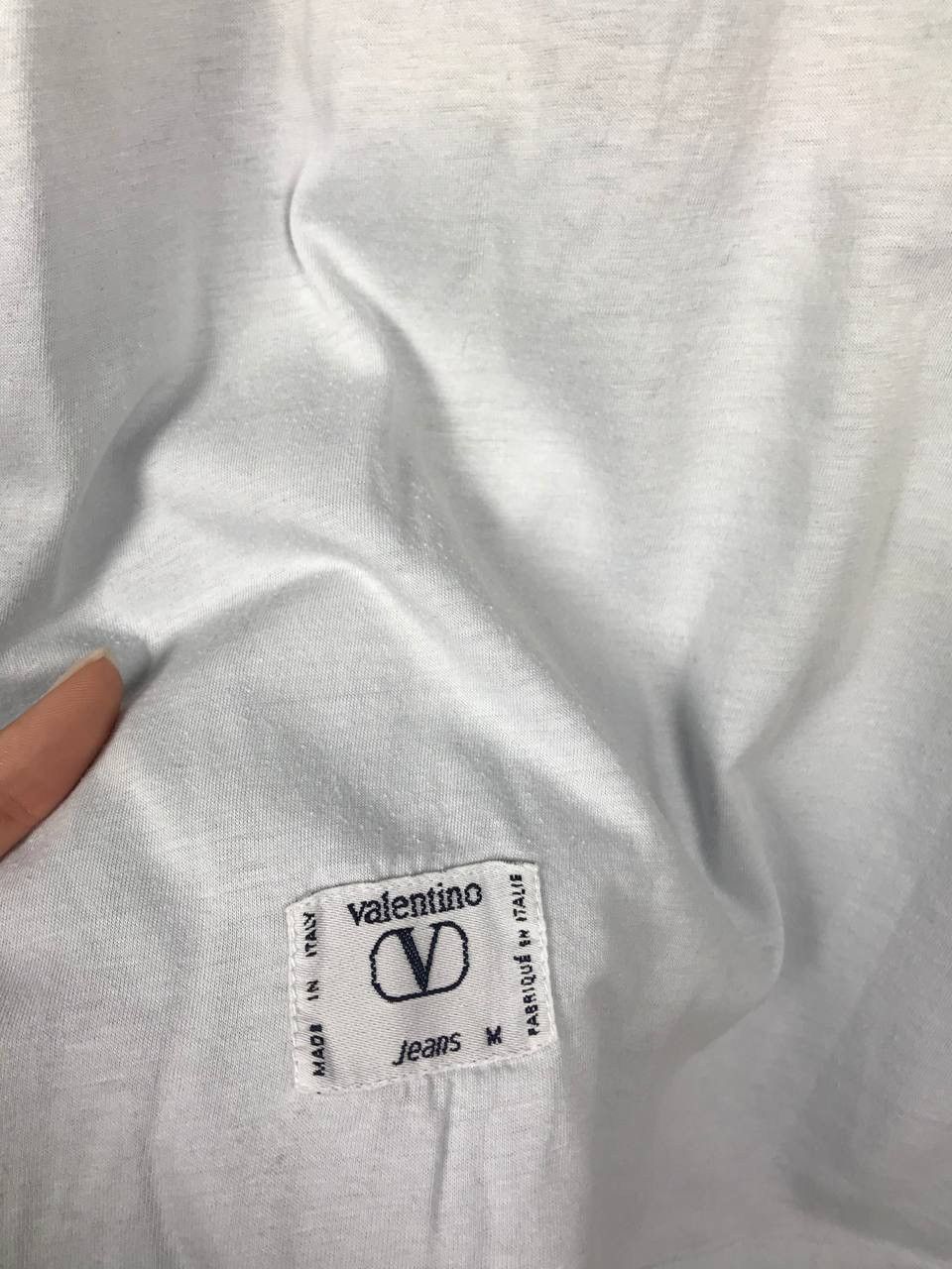 Valentino Valentino rare luxury big center logo tee Size US M / EU 48-50 / 2 - 4 Thumbnail