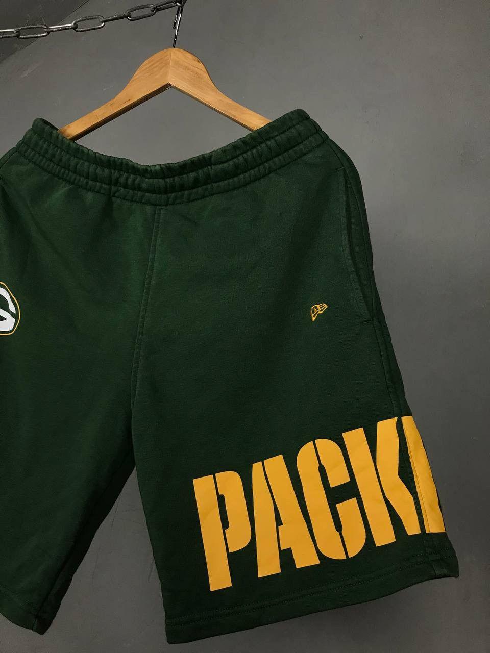 NFL × New Era NFL New Era Packers streetwear shorts Size US 32 / EU 48 - 2 Thumbnail
