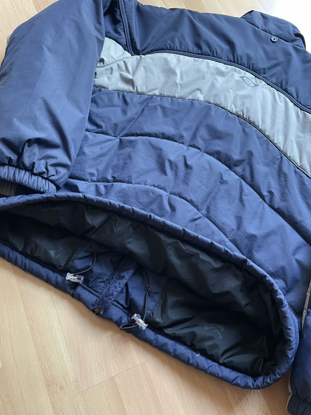 Oakley Vintage Oakley Puffer Jacket Size US XL / EU 56 / 4 - 9 Thumbnail