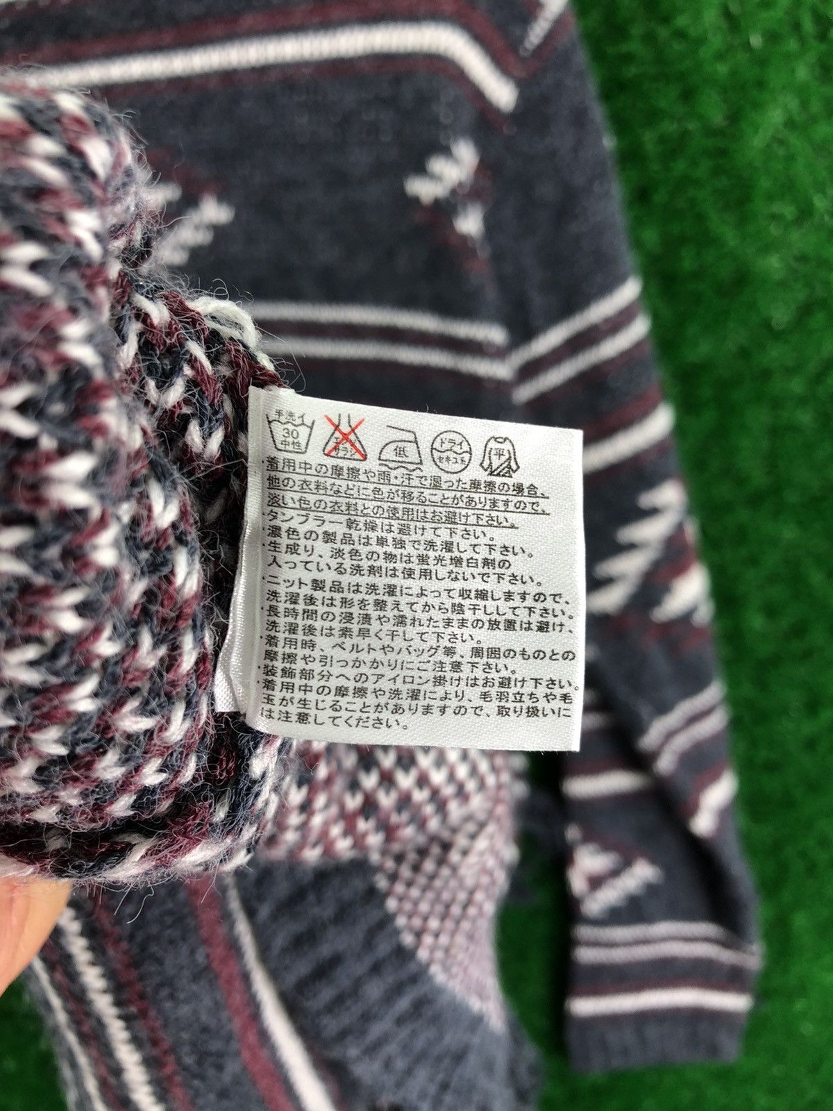 Native Vintage Knit Navajo Cardigan Japanese Brand Size L / US 10 / IT 46 - 11 Thumbnail