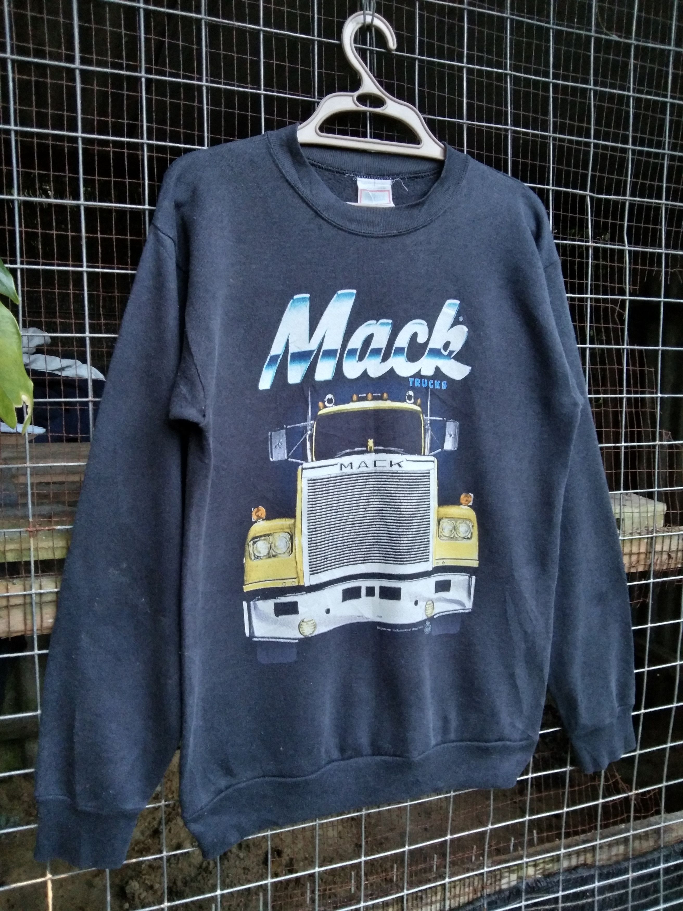 Tultex × Vintage VINTAGE MACK TRUCKER SWEATSHIRT Size US S / EU 44-46 / 1 - 3 Thumbnail