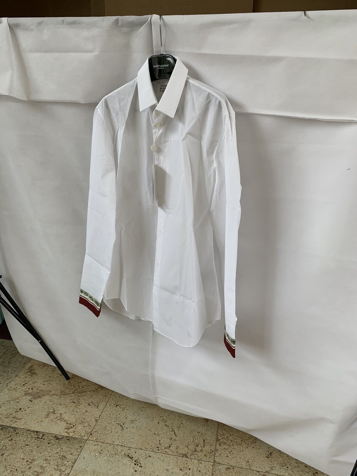 Maison Margiela White Button Up With Fox Cuff Trim Size US M / EU 48-50 / 2 - 3 Thumbnail