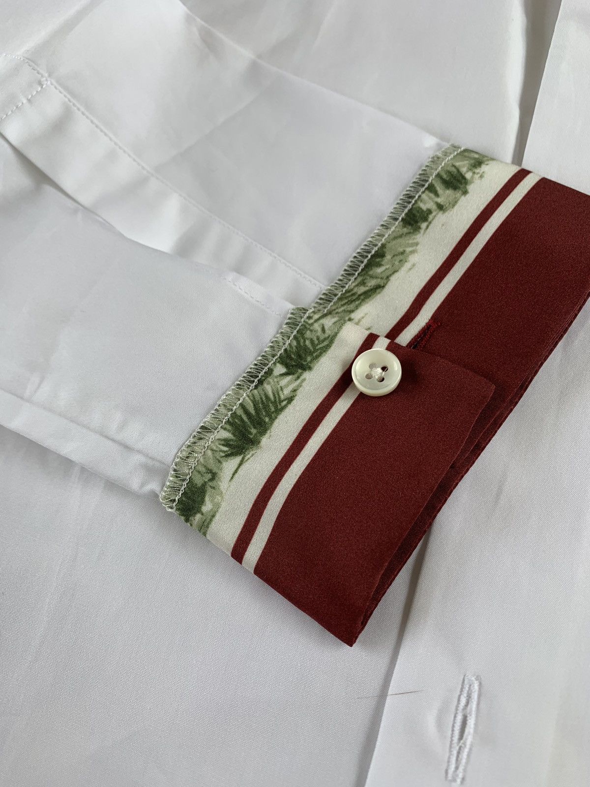 Maison Margiela White Button Up With Fox Cuff Trim Size US M / EU 48-50 / 2 - 10 Thumbnail