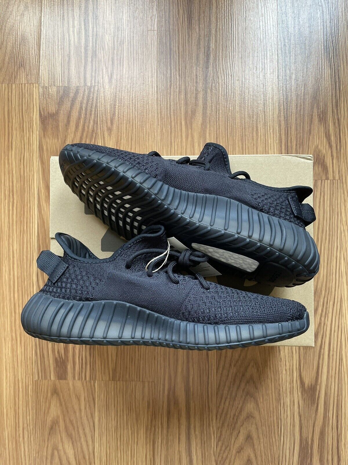 Adidas × Kanye West 9 Yeezy 350 v2 Onyx Black 2023 v1 700 Pirate Utility 500 Size US 9 / EU 42 - 4 Thumbnail