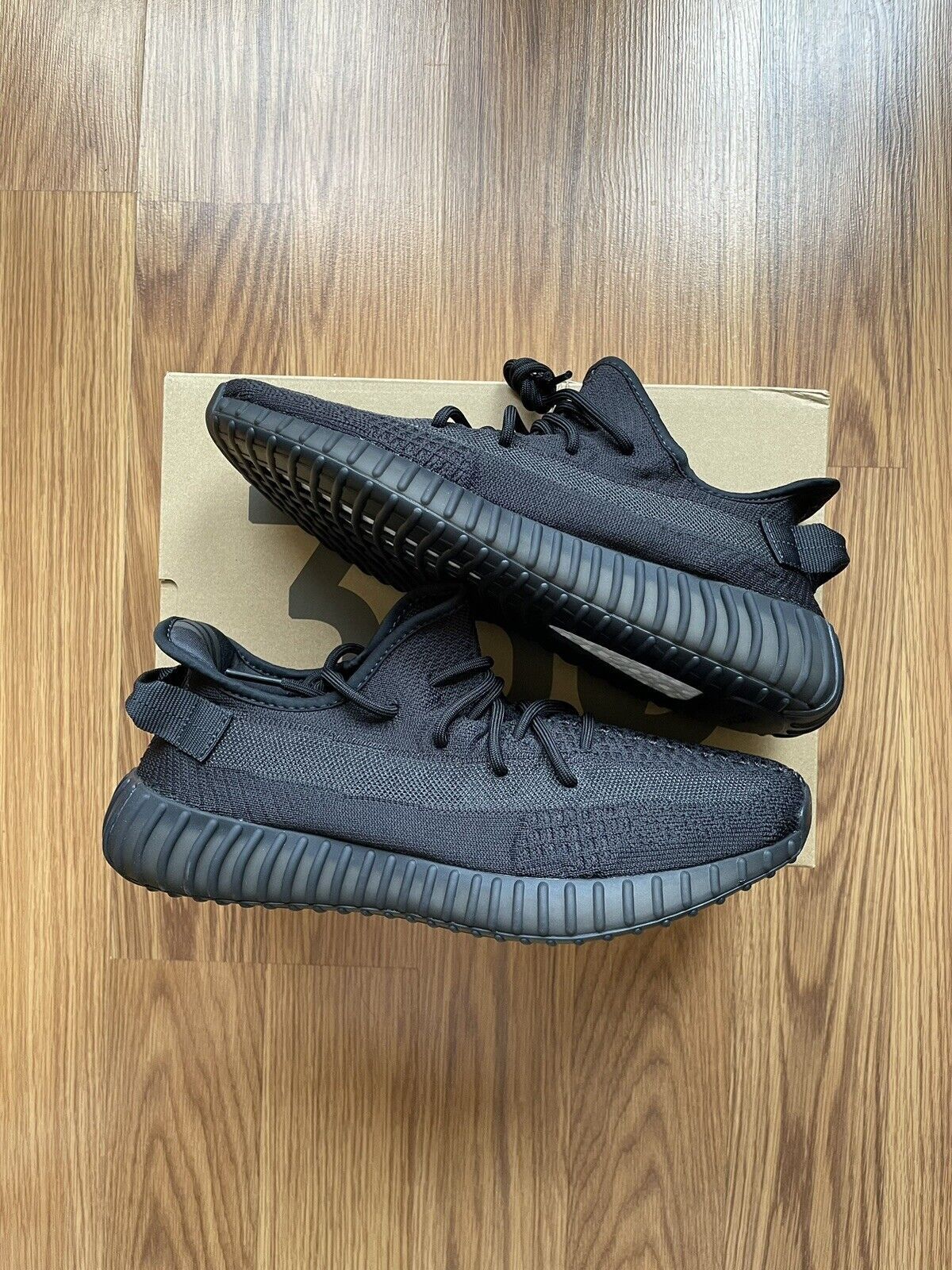 Adidas × Kanye West 9 Yeezy 350 v2 Onyx Black 2023 v1 700 Pirate Utility 500 Size US 9 / EU 42 - 1 Thumbnail