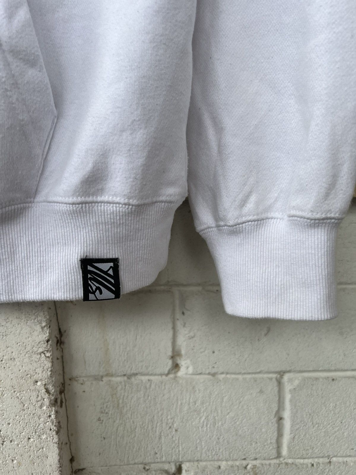 Designer × Japanese Brand × Vintage Vintage ills AMBITION White Hoodie Sweatshirt Size US L / EU 52-54 / 3 - 4 Thumbnail