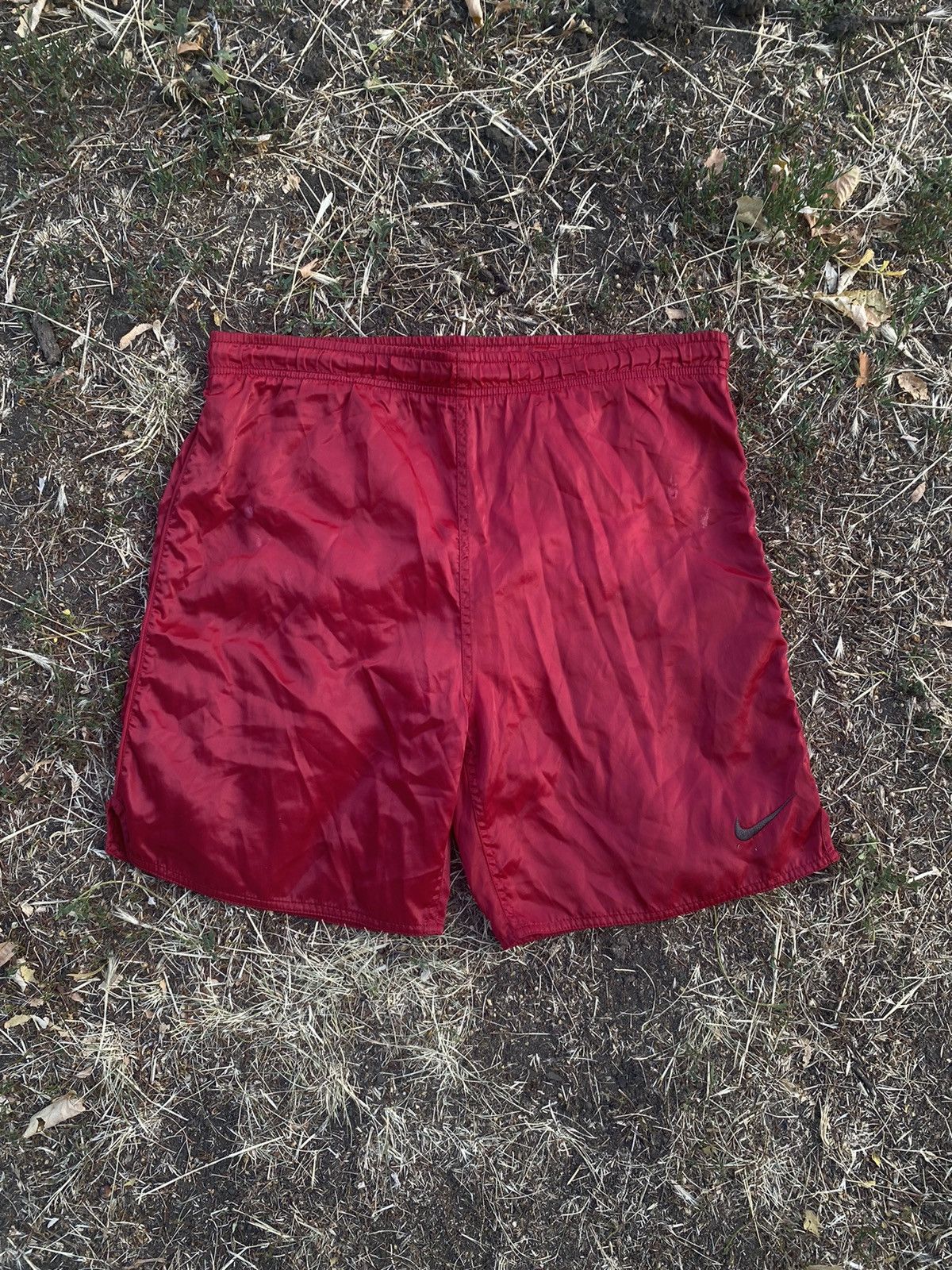 Nike Vintage 90s Nike shorts streetwear swoosh casual y2k size S Size US 30 / EU 46 - 1 Thumbnail