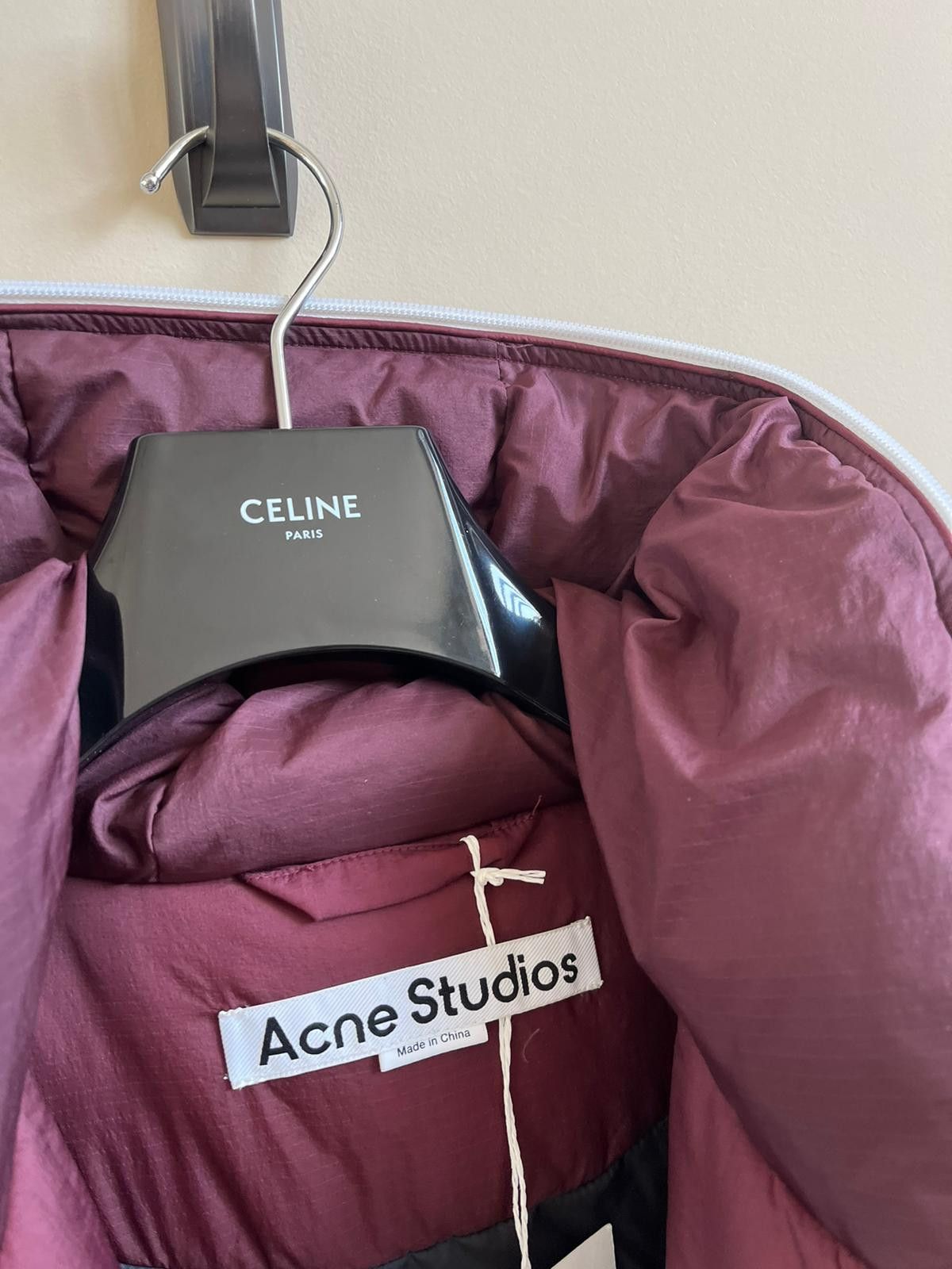 Acne Studios Full Zip Down Jacket FN-MN-OUTW000584 in Burgundy Size US S / EU 44-46 / 1 - 10 Thumbnail