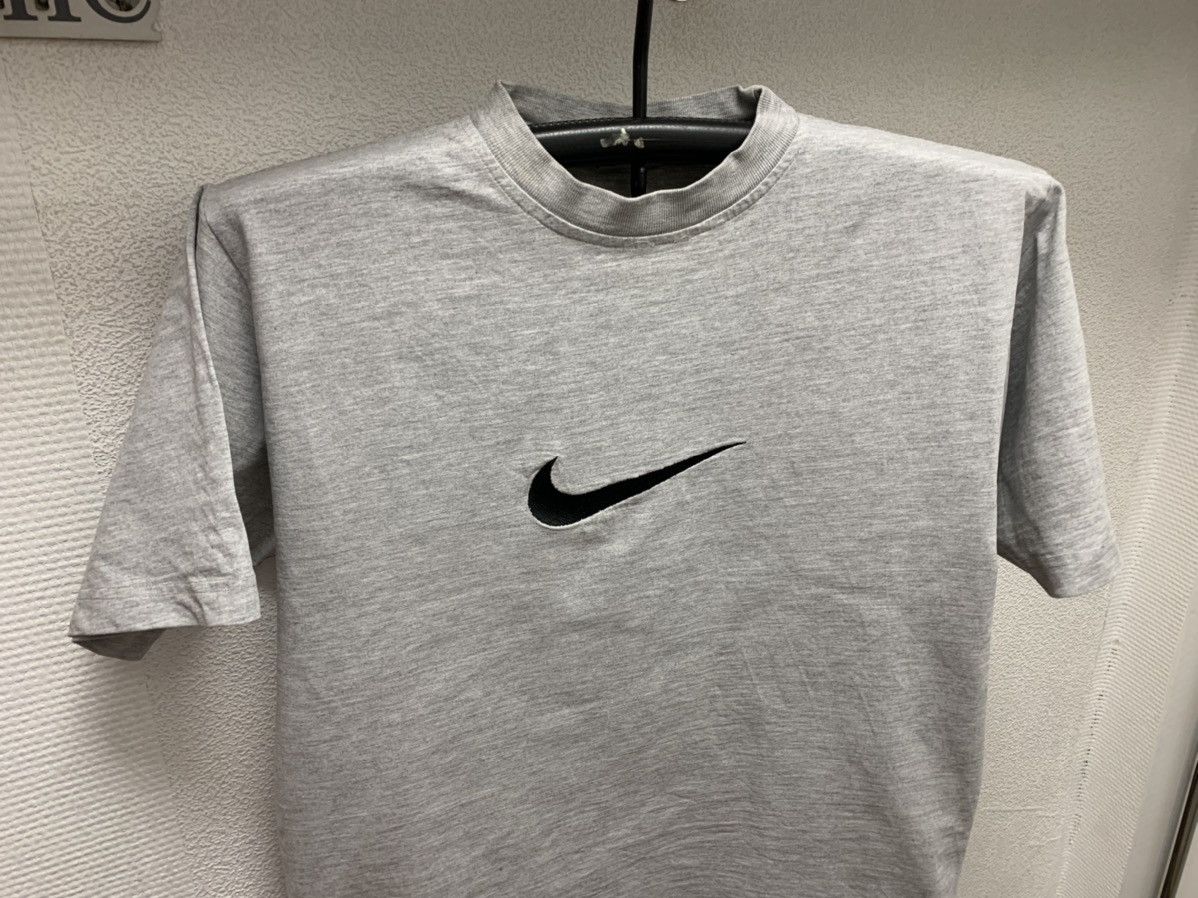 Nike Nike vintage central logo oversized t-shirt S-M red tag 1990 Size US S / EU 44-46 / 1 - 2 Thumbnail