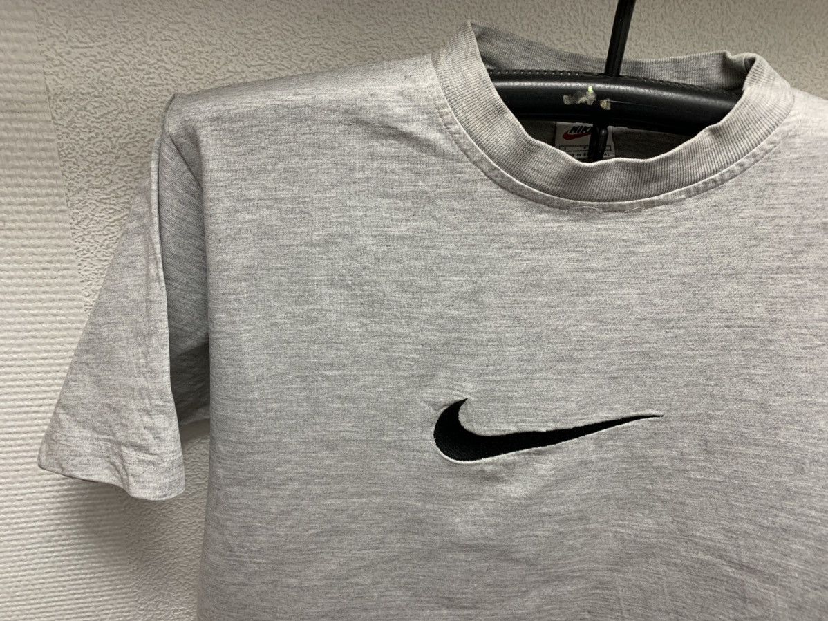 Nike Nike vintage central logo oversized t-shirt S-M red tag 1990 Size US S / EU 44-46 / 1 - 4 Thumbnail