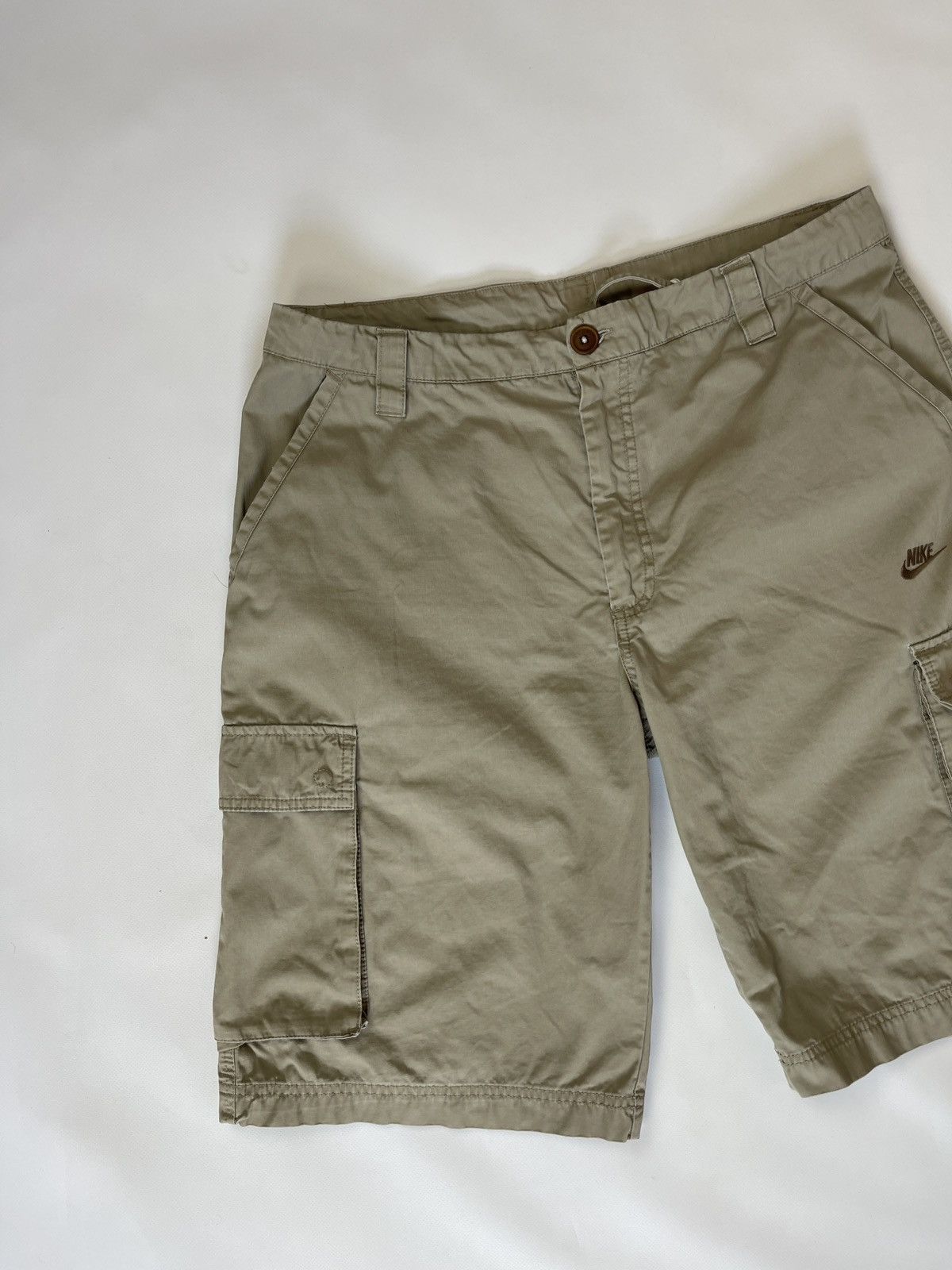 Nike Nike vintage y2k beige utility military style cargo shorts Size US 36 / EU 52 - 3 Thumbnail