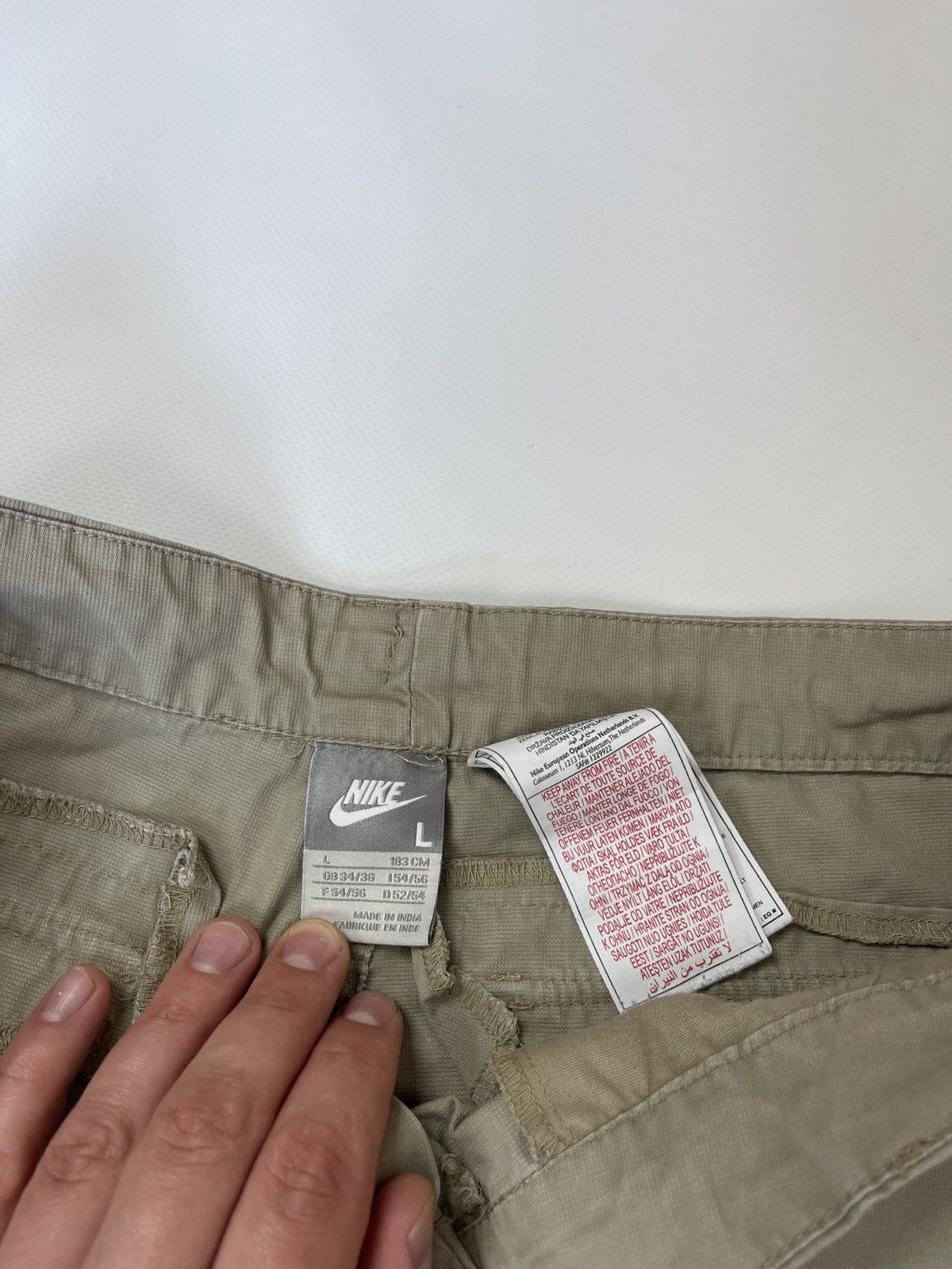 Nike Nike vintage y2k beige utility military style cargo shorts Size US 36 / EU 52 - 8 Thumbnail