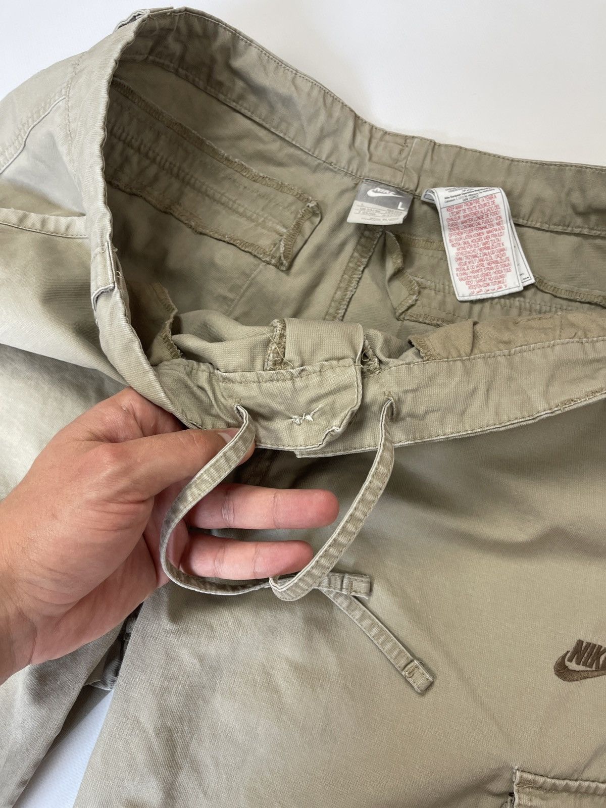 Nike Nike vintage y2k beige utility military style cargo shorts Size US 36 / EU 52 - 7 Thumbnail