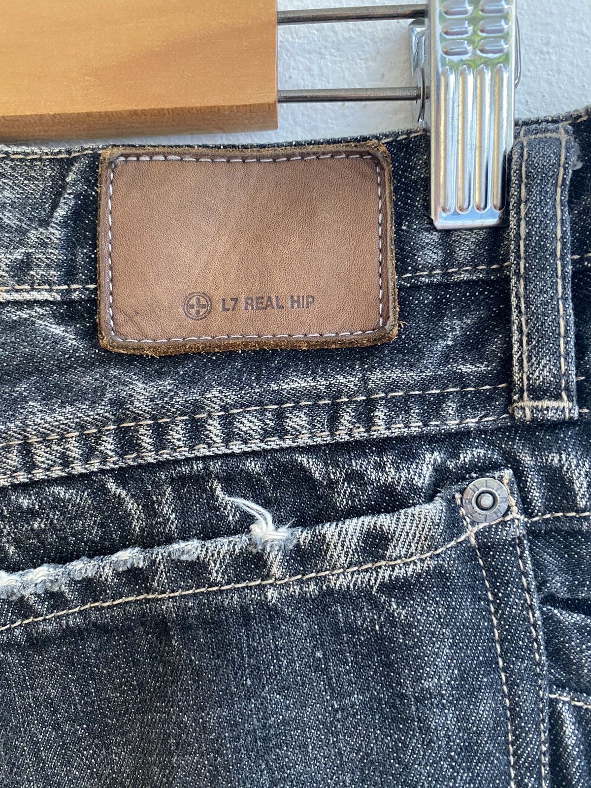 L7 Real Hip 1990S L7 REAL HIP FLARE COWBOY GORPCORE TORNADO DISTRESSED Size US 32 / EU 48 - 3 Thumbnail