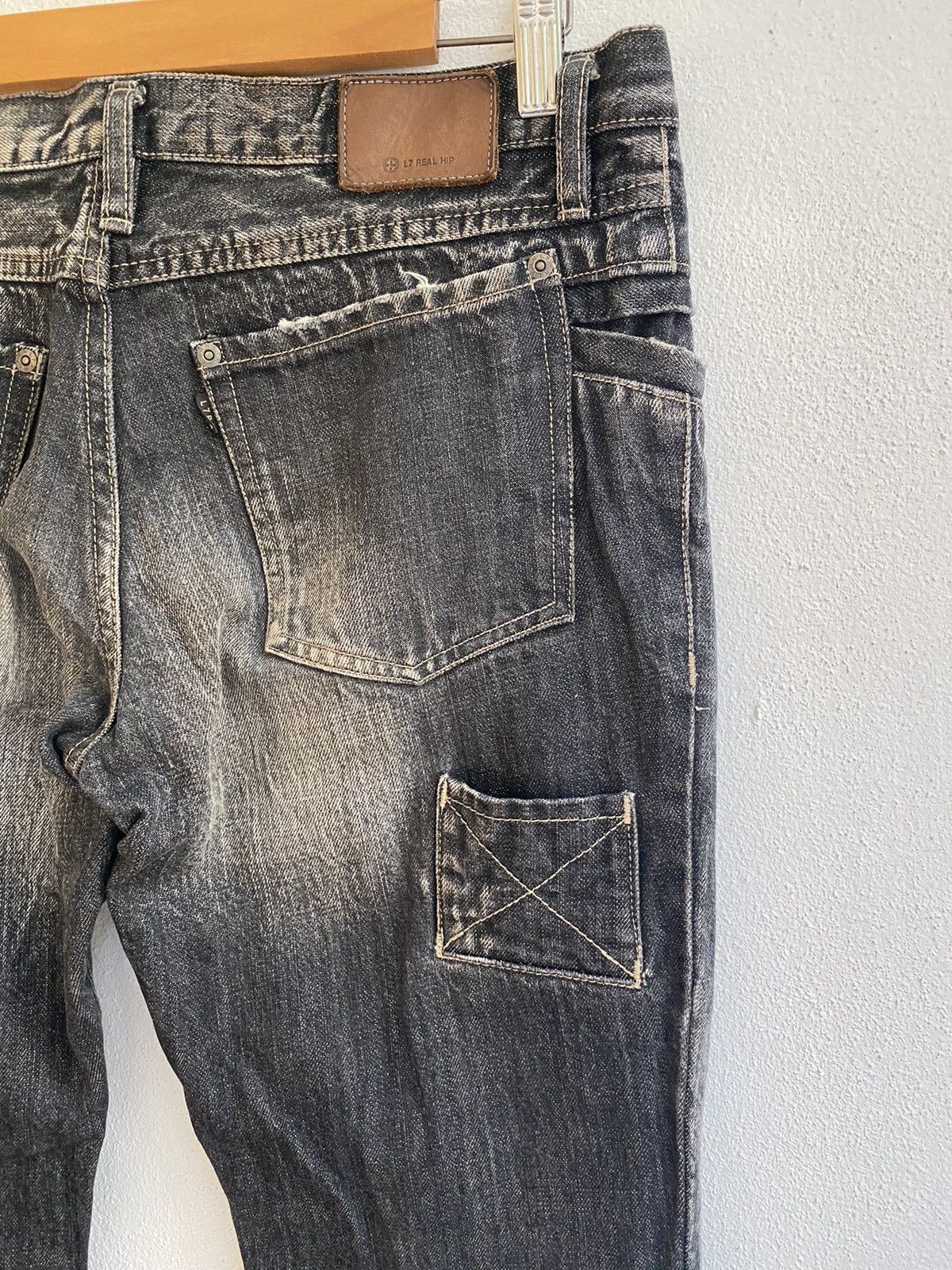 L7 Real Hip 1990S L7 REAL HIP FLARE COWBOY GORPCORE TORNADO DISTRESSED Size US 32 / EU 48 - 13 Thumbnail