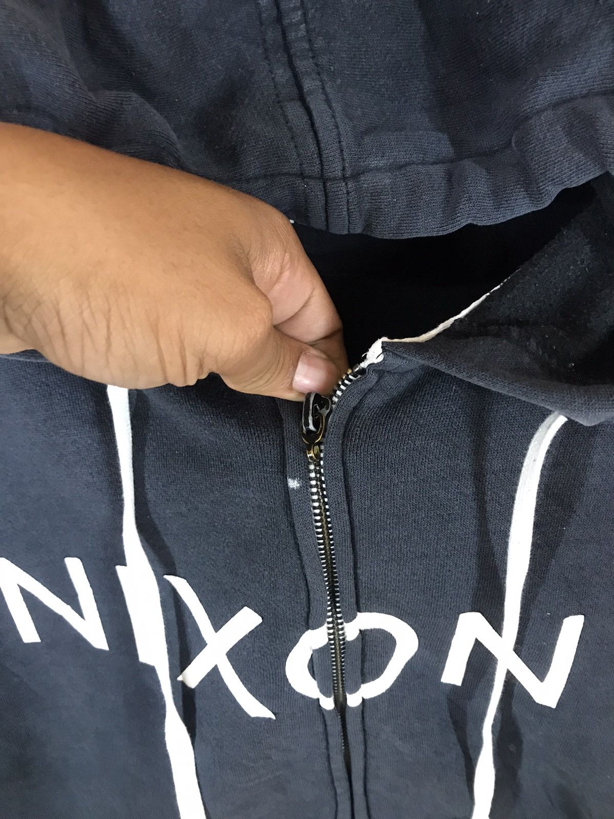 Japanese Brand × Nixon ‼️jNIXON HOODIE SPELL OUT Distressed ‼️ Size US L / EU 52-54 / 3 - 3 Thumbnail