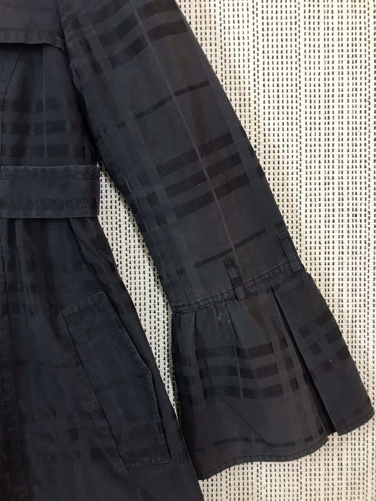Burberry ‼️BURBERRY BLUE LABEL LONG JACKET SUNFADED‼️ Size M / US 6-8 / IT 42-44 - 3 Thumbnail
