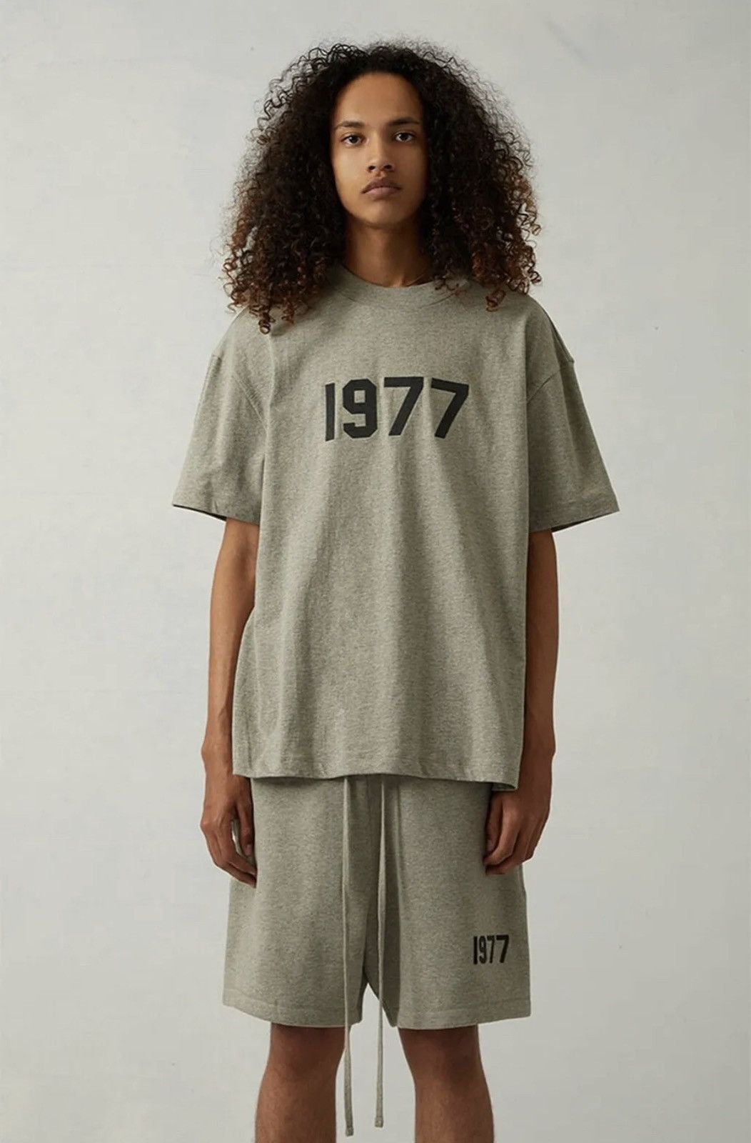 Essentials × Fear of God Fear Of God Essentials 1977 T-Shirt Size US L / EU 52-54 / 3 - 11 Thumbnail