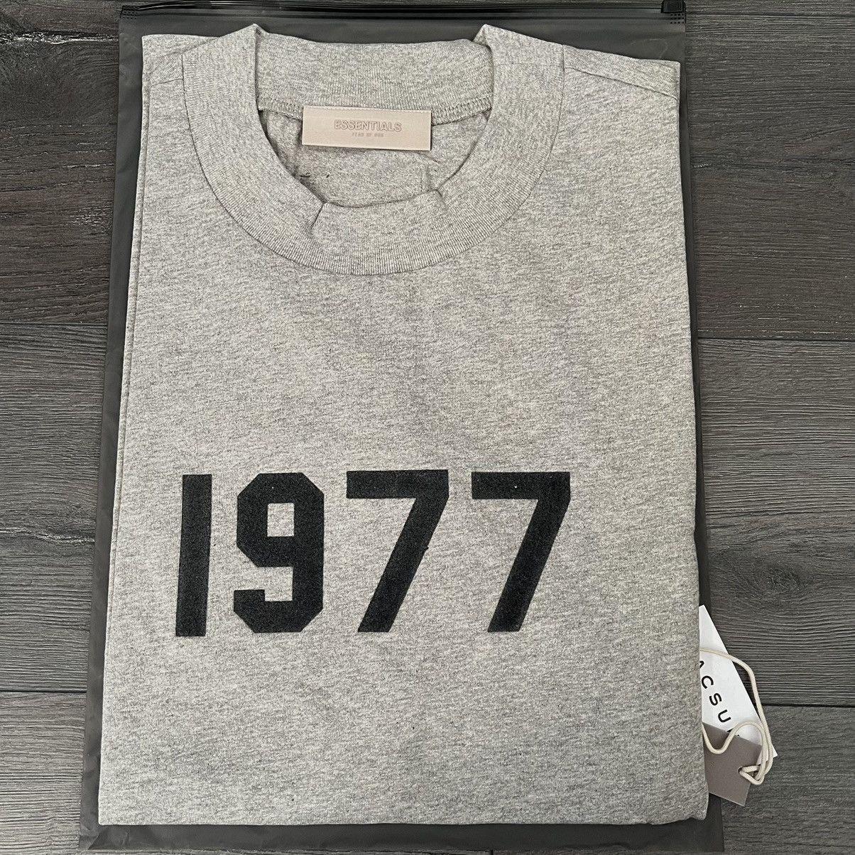 Essentials × Fear of God Fear Of God Essentials 1977 T-Shirt Size US L / EU 52-54 / 3 - 2 Thumbnail