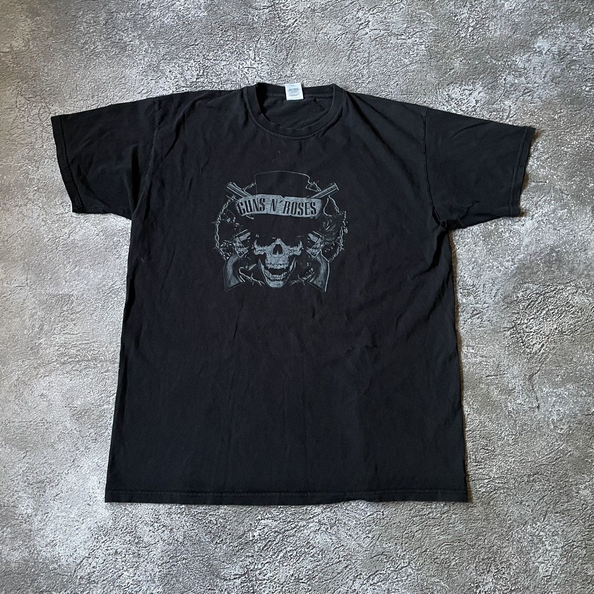Band Tees Vintage Y2K Guns N Roses Logo Blood DEAD Skulls Horror Tee Size US L / EU 52-54 / 3 - 2 Thumbnail