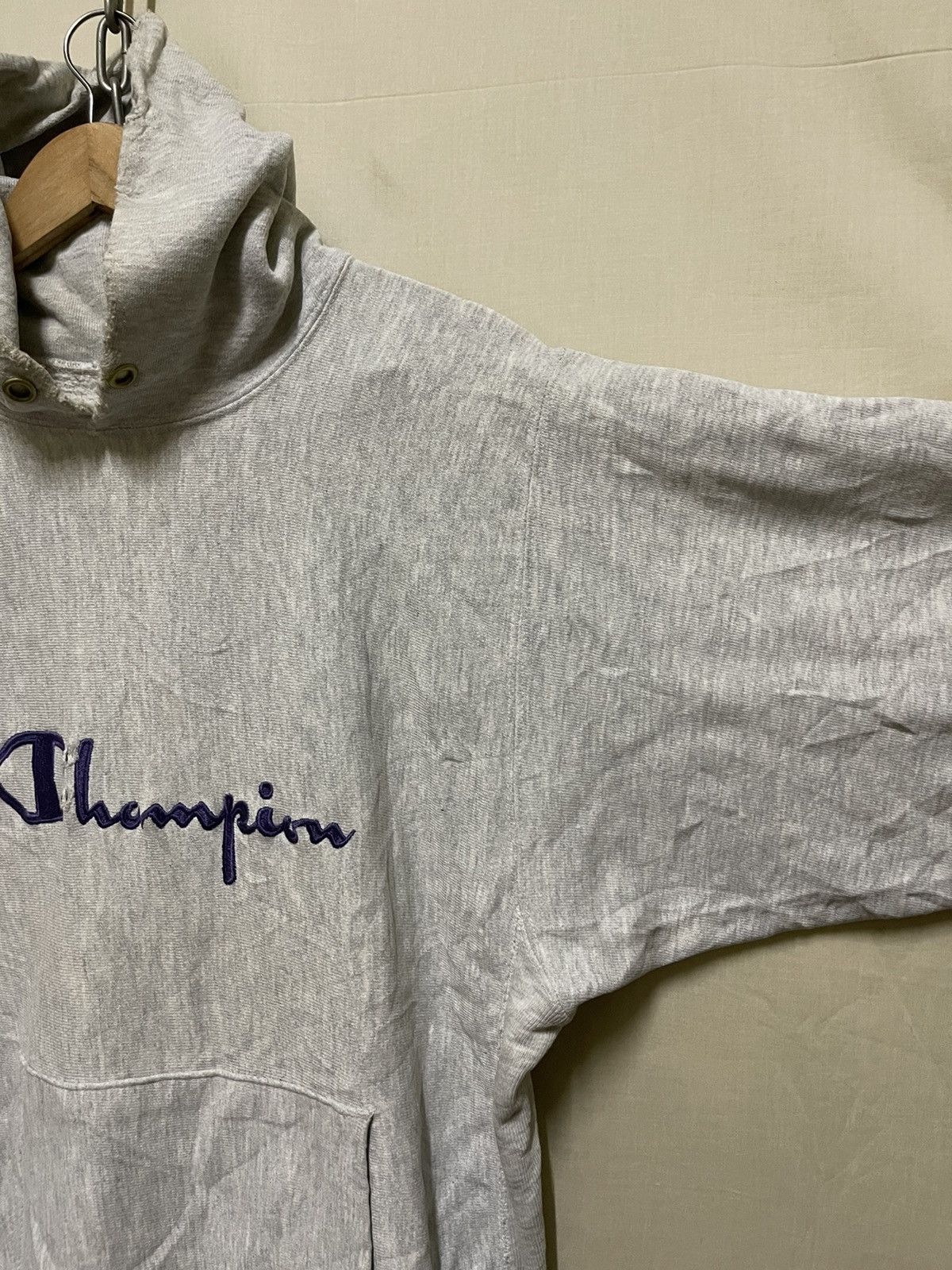 Champion × Vintage Vintage Thrashed 90s USA Champion Reverse Weave Hoodie Size US L / EU 52-54 / 3 - 8 Thumbnail