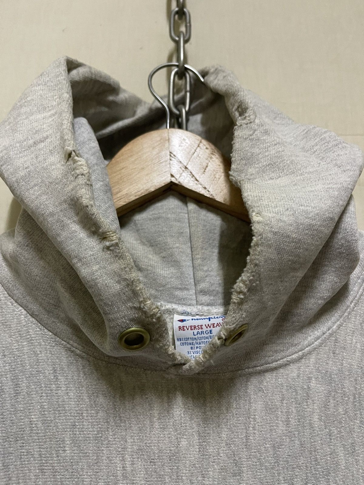 Champion × Vintage Vintage Thrashed 90s USA Champion Reverse Weave Hoodie Size US L / EU 52-54 / 3 - 11 Thumbnail