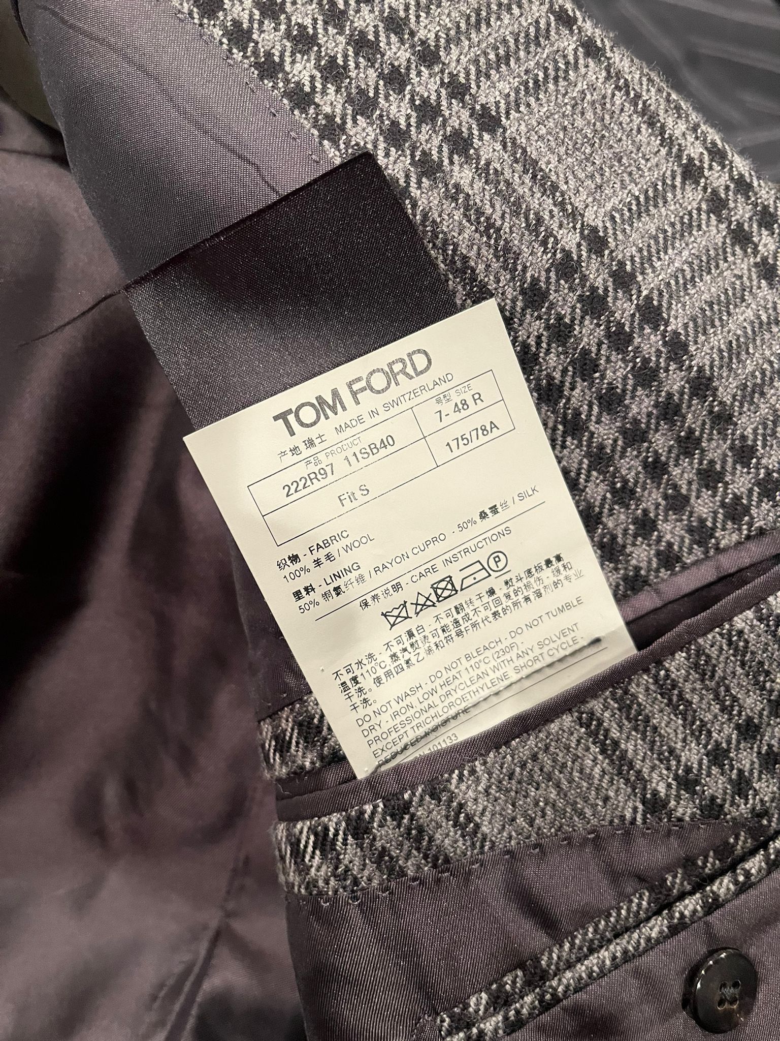 Gucci × Tom Ford Suits in Grey Size US M / EU 48-50 / 2 - 10 Thumbnail