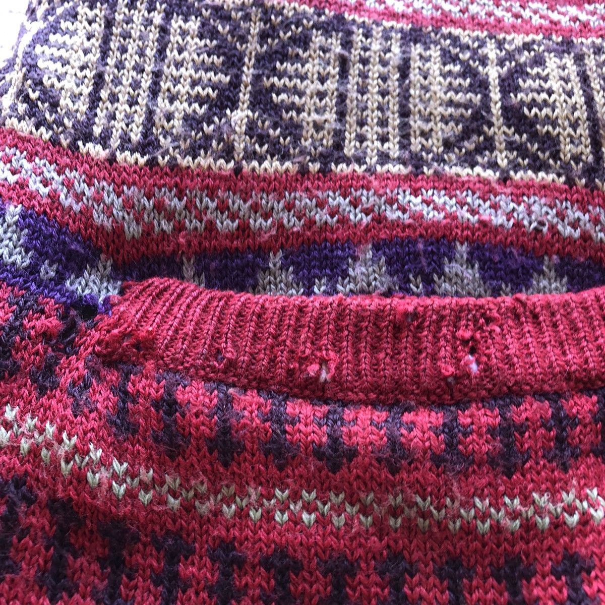 Japanese Brand Vintage 90's Knit Vest Coloured Native Art Quilted Lining Size US M / EU 48-50 / 2 - 10 Thumbnail