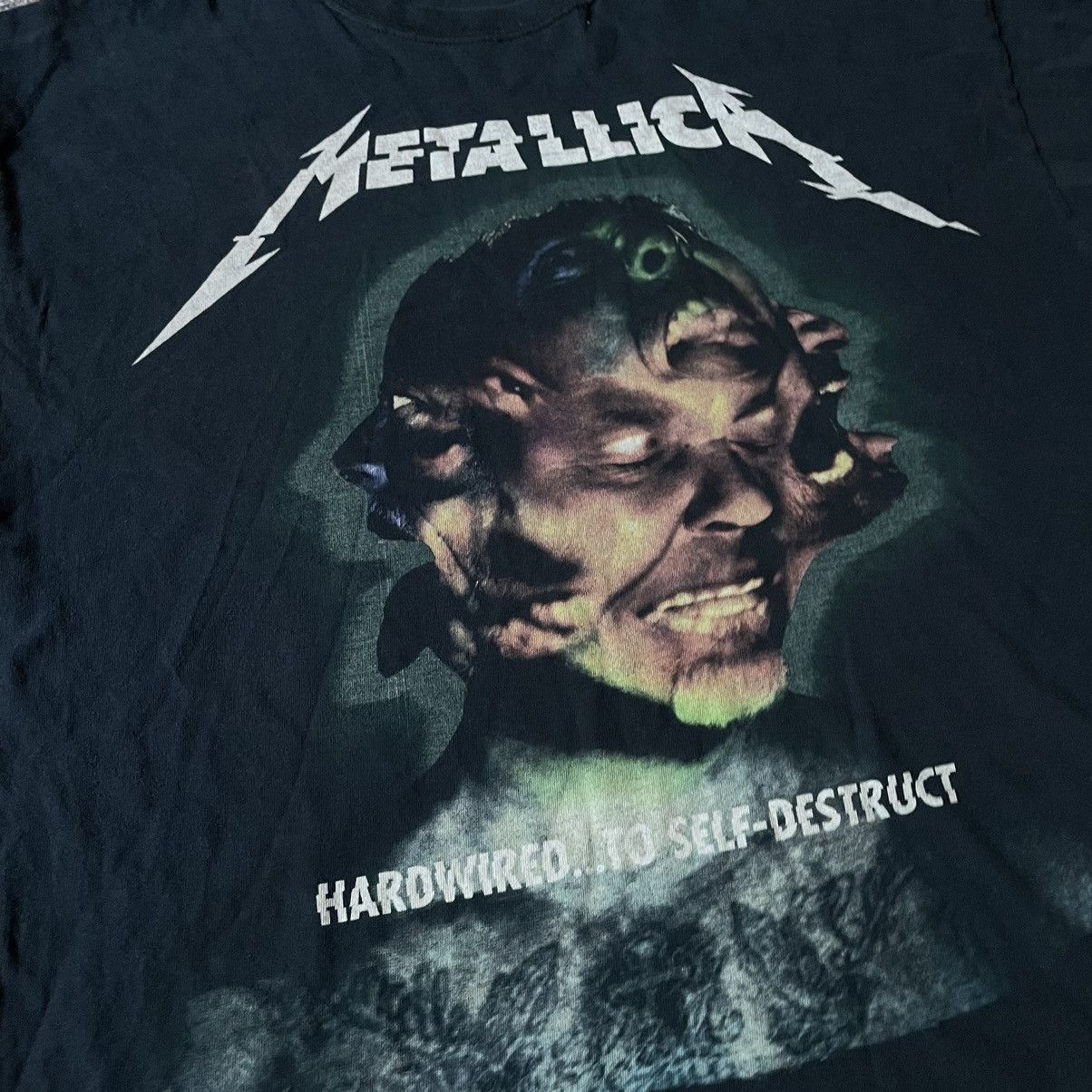 Vintage Vintage 90s Metallica Graphic Tee Band Dark Grunge Baggy XL Size US XL / EU 56 / 4 - 5 Thumbnail