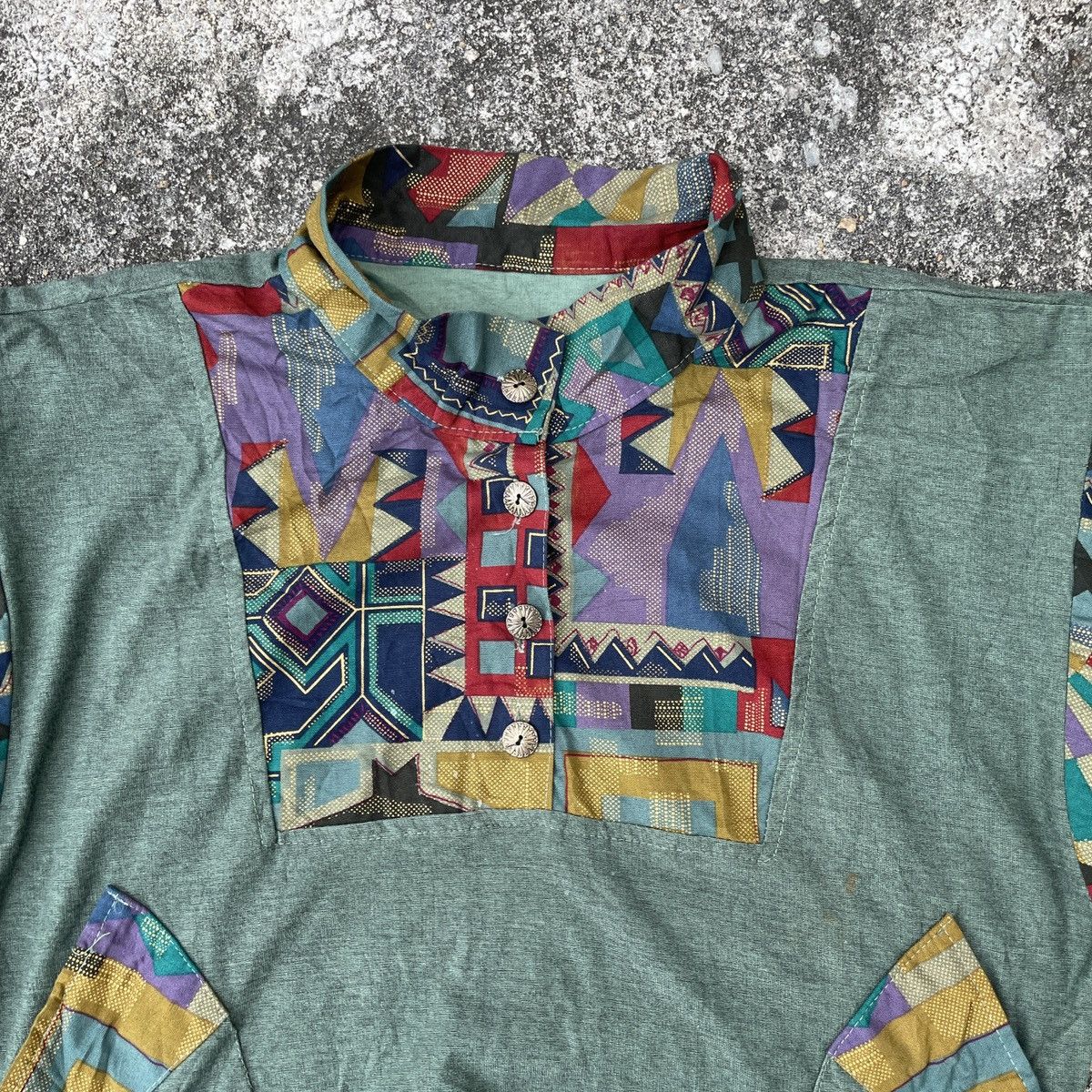 Japanese Brand Vintage Unbranded Half Button Art Sweatshirts Size US M / EU 48-50 / 2 - 4 Thumbnail