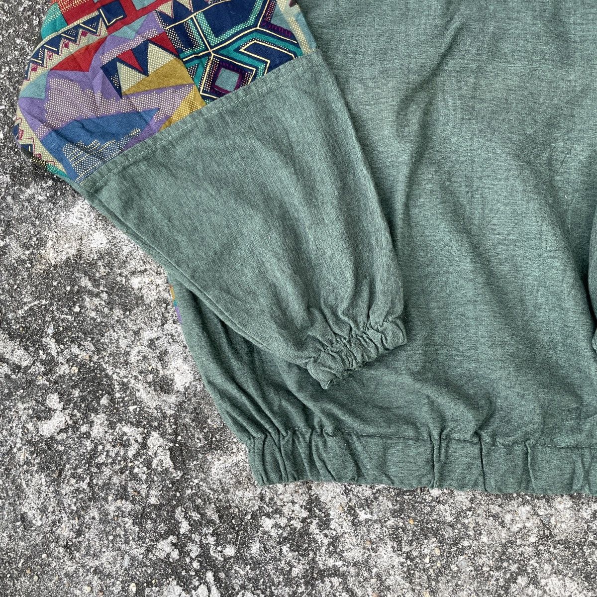 Japanese Brand Vintage Unbranded Half Button Art Sweatshirts Size US M / EU 48-50 / 2 - 8 Thumbnail