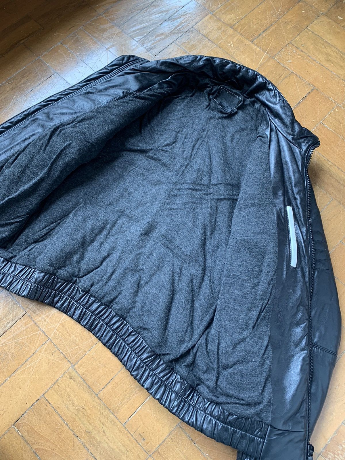Pal Zileri $4000 calfskin puffer jacket with detachable foxfur collar Size US M / EU 48-50 / 2 - 14 Thumbnail