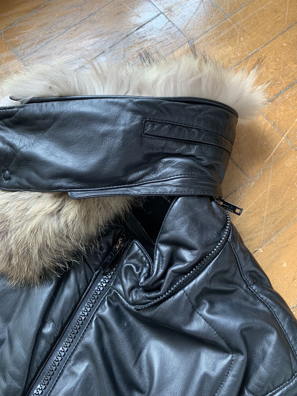 Pal Zileri $4000 calfskin puffer jacket with detachable foxfur collar Size US M / EU 48-50 / 2 - 7 Thumbnail