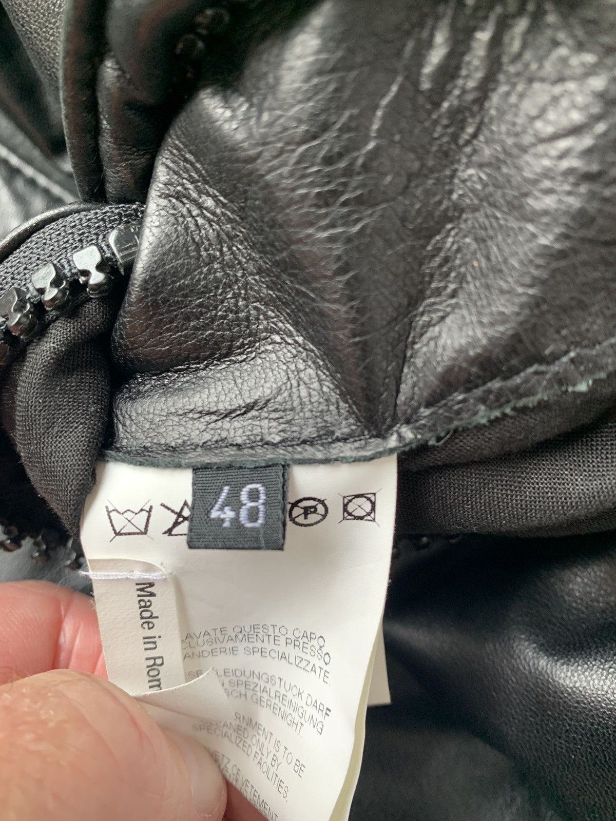 Pal Zileri $4000 calfskin puffer jacket with detachable foxfur collar Size US M / EU 48-50 / 2 - 19 Thumbnail