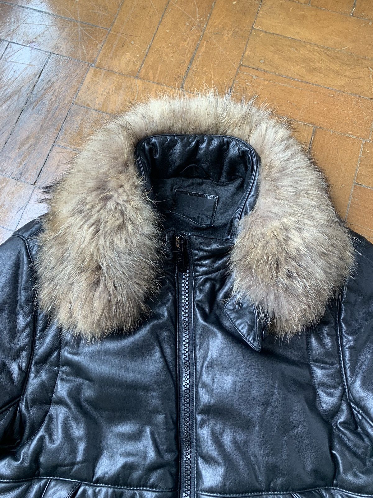 Pal Zileri $4000 calfskin puffer jacket with detachable foxfur collar Size US M / EU 48-50 / 2 - 3 Thumbnail