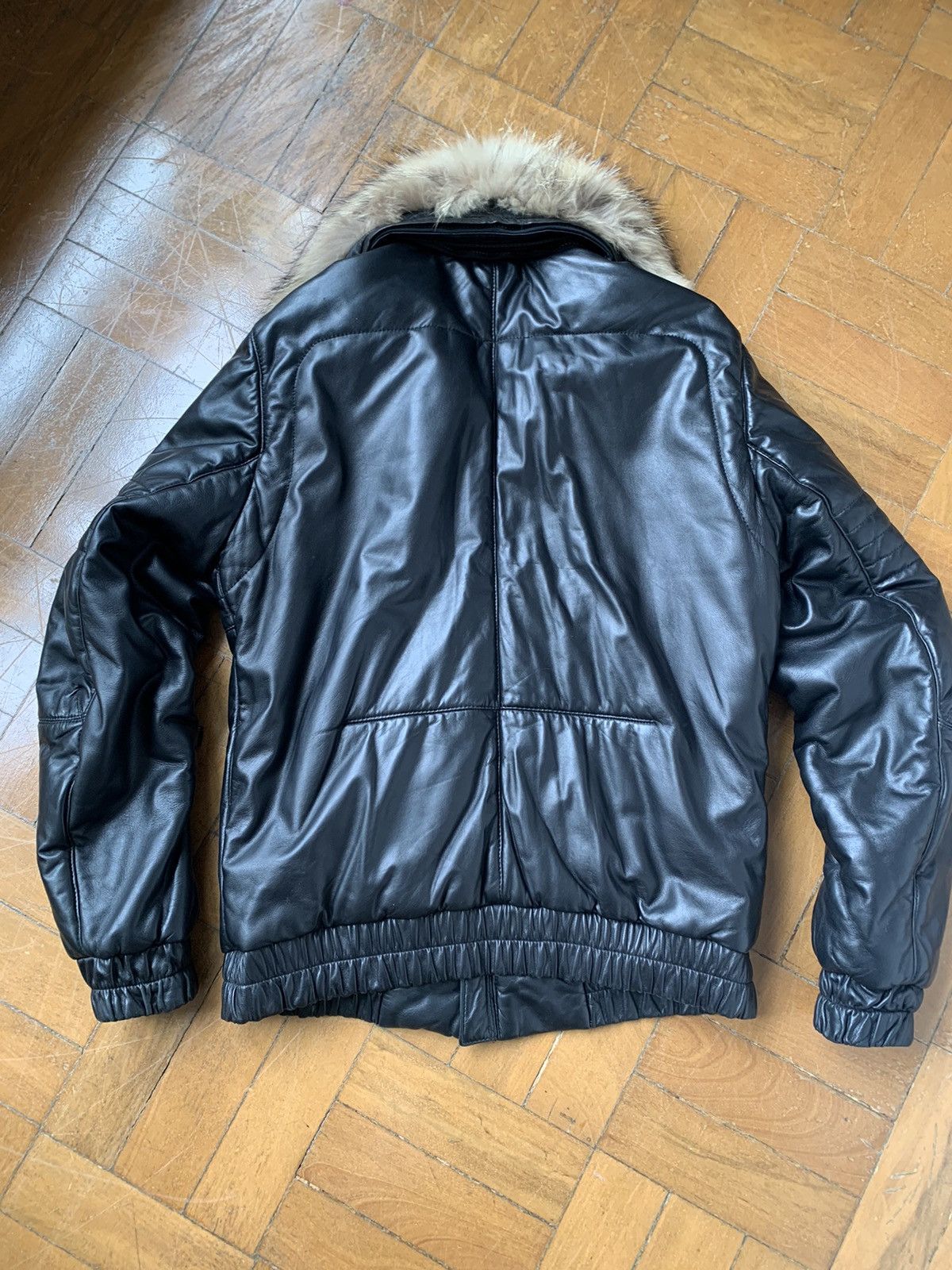 Pal Zileri $4000 calfskin puffer jacket with detachable foxfur collar Size US M / EU 48-50 / 2 - 22 Thumbnail