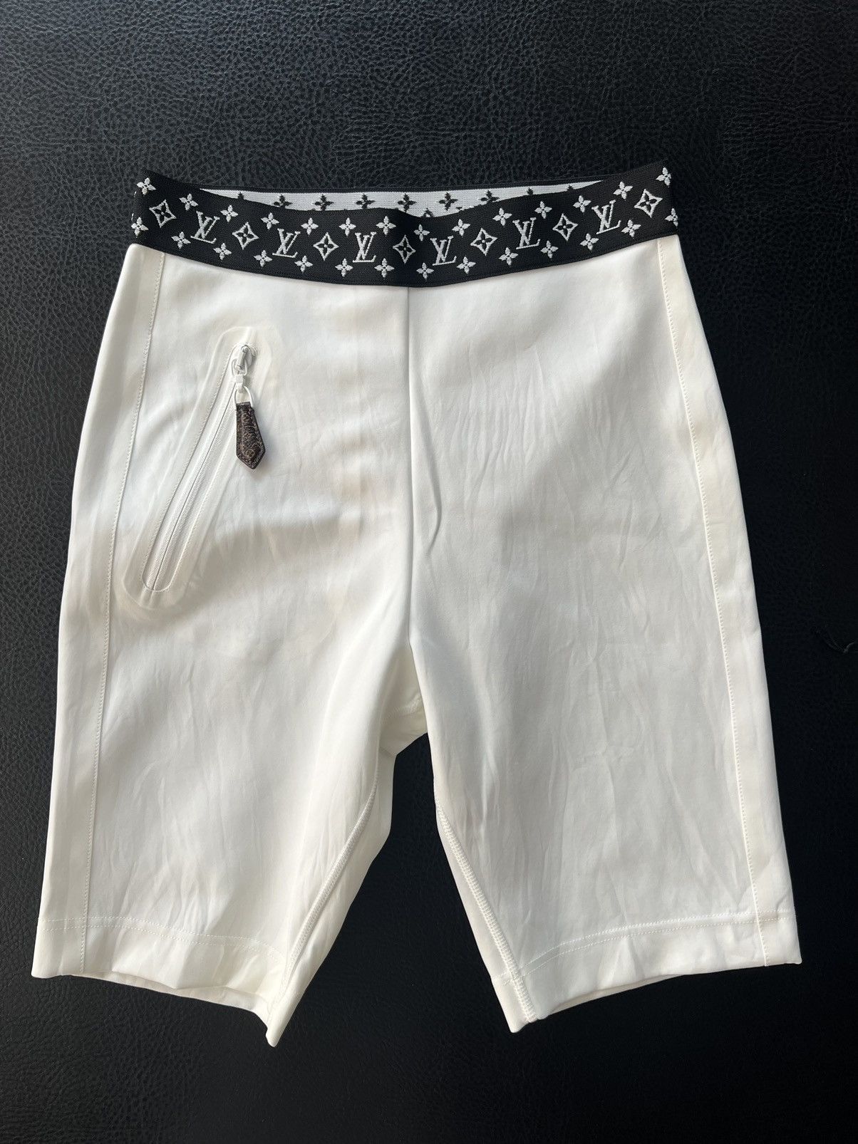 Louis Vuitton Louis Vuitton x Urs Fischer Athletic Shorts Size 25" / US 0 / IT 36 - 3 Thumbnail